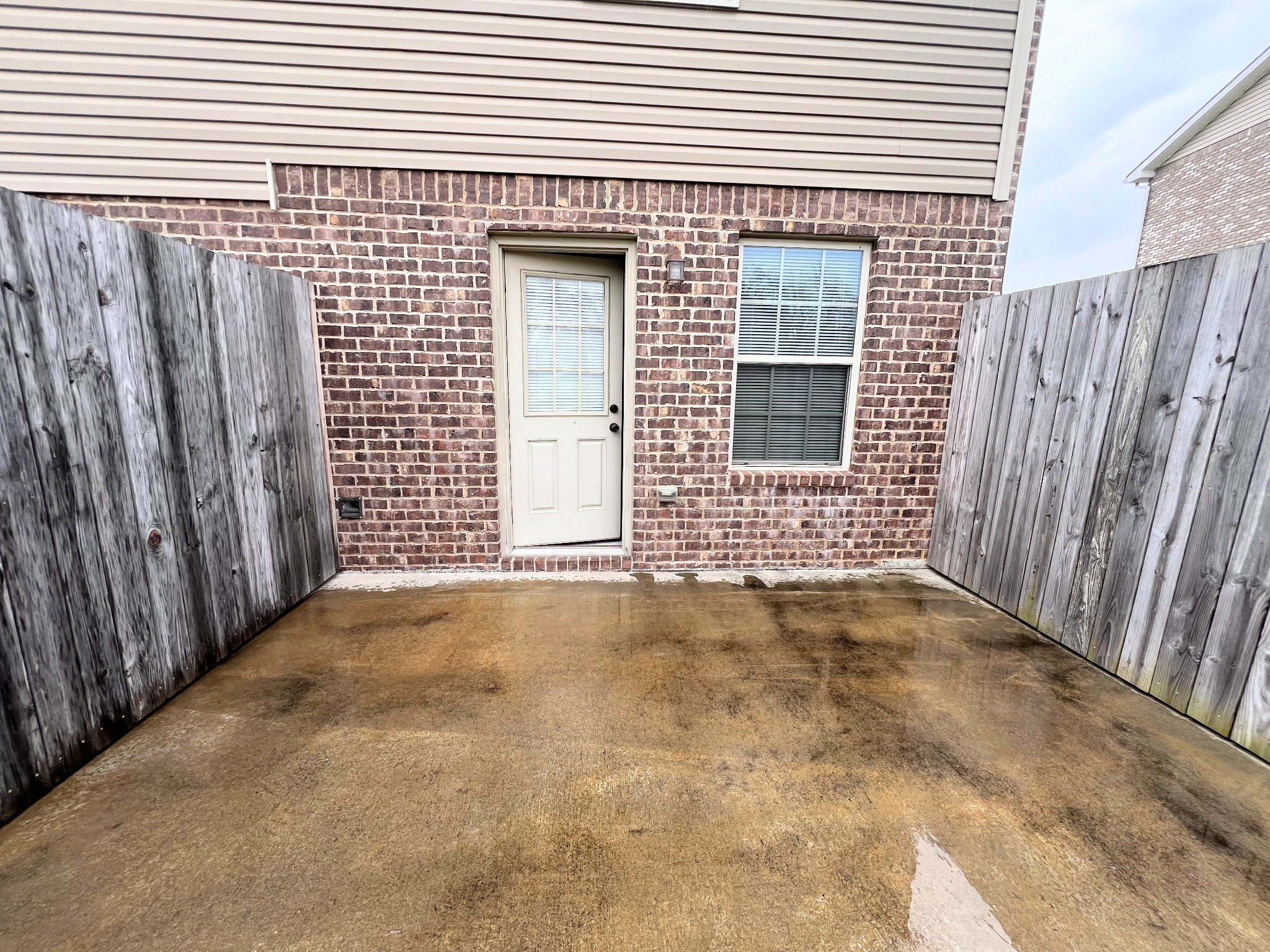 1214 Ash Ridge Dr Property Photo 14