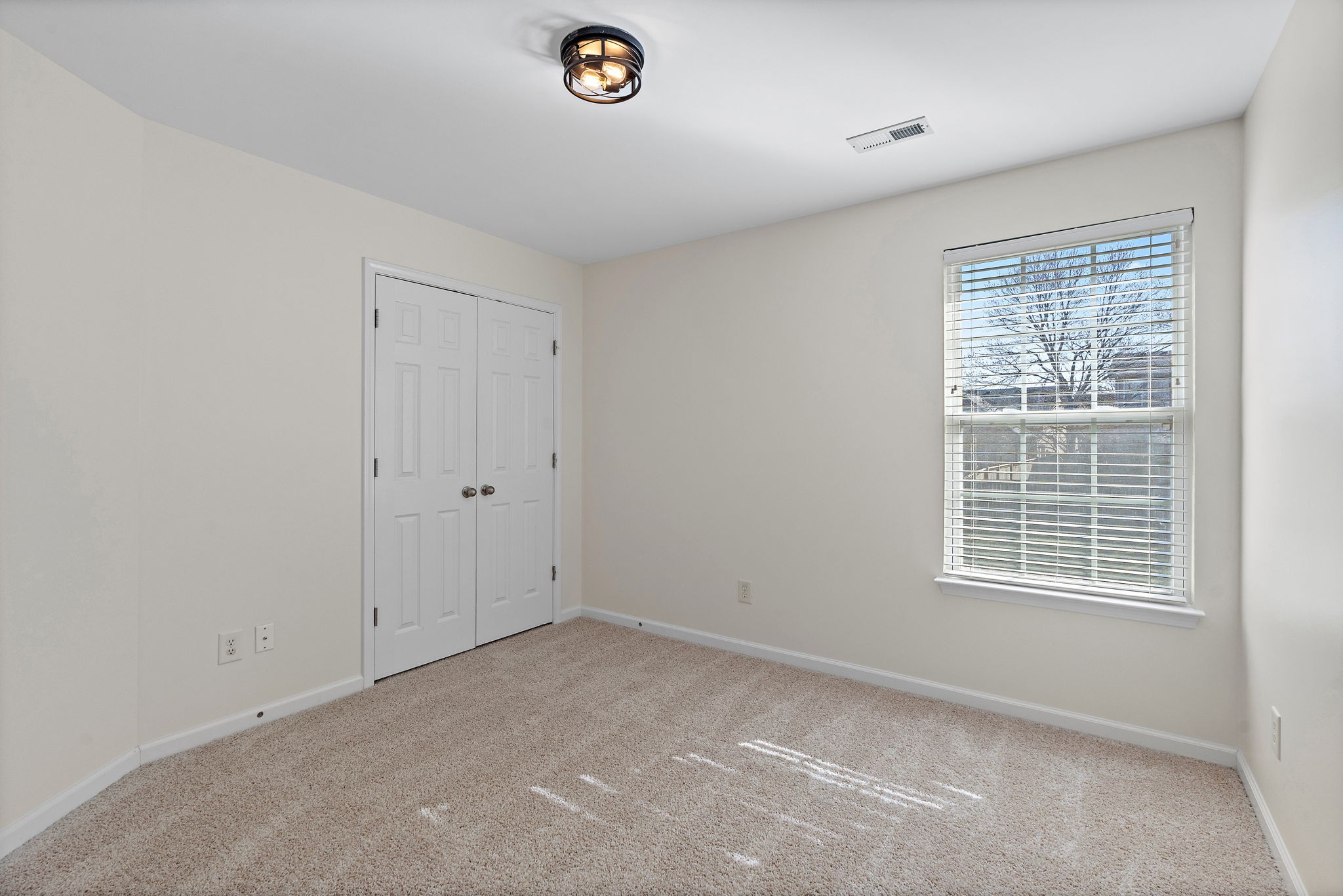 7136 Riverfront Dr Property Photo 25