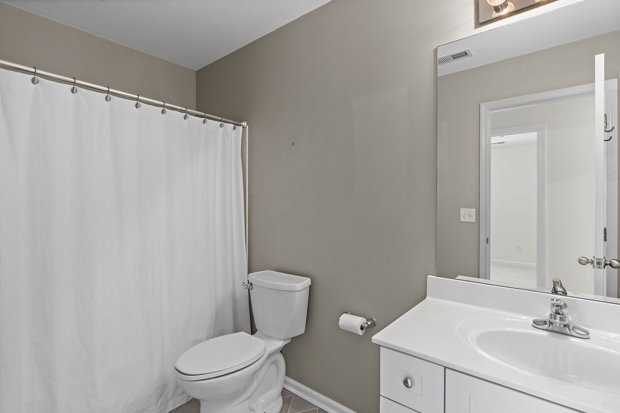 7136 Riverfront Dr Property Photo 27