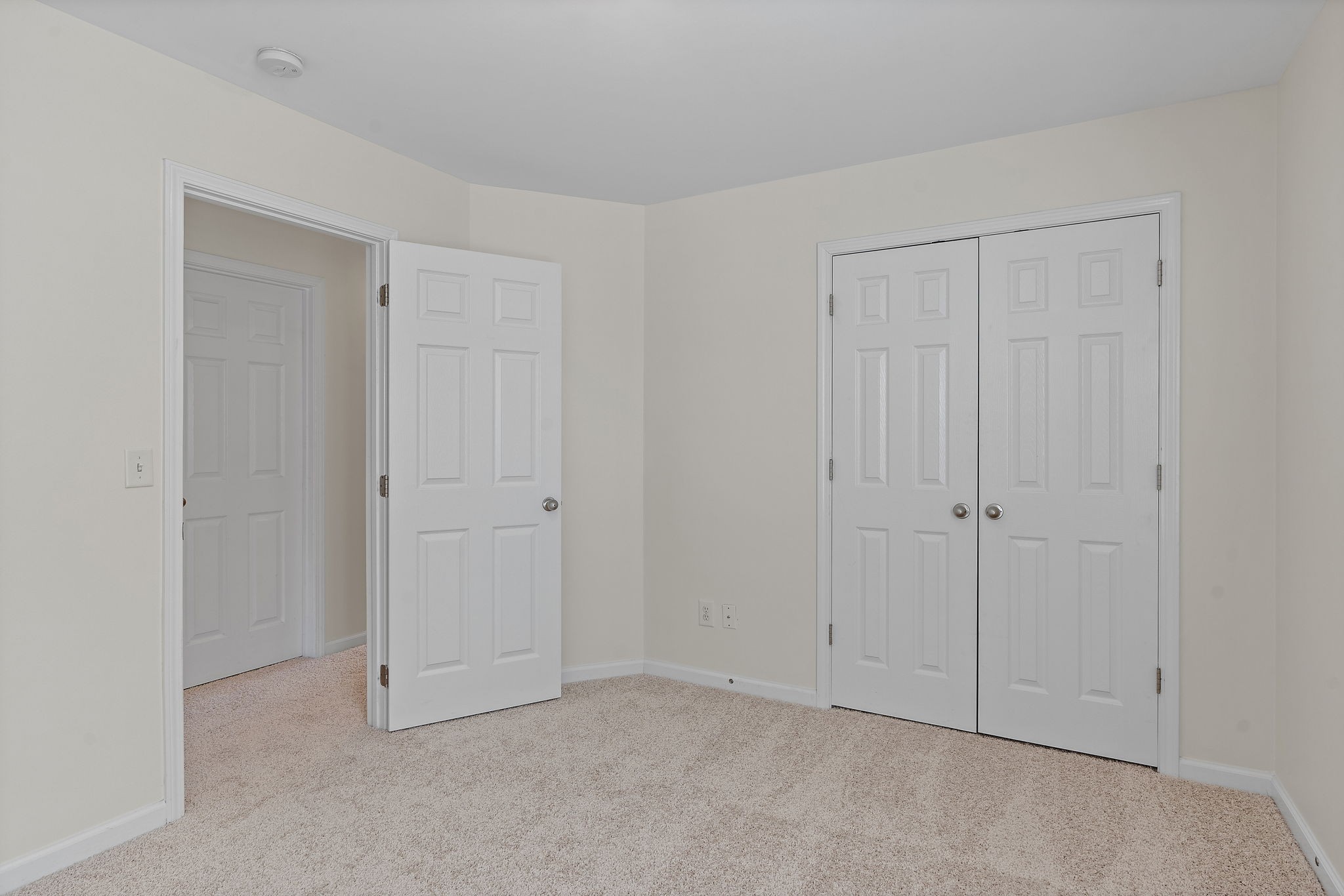 7136 Riverfront Dr Property Photo 29