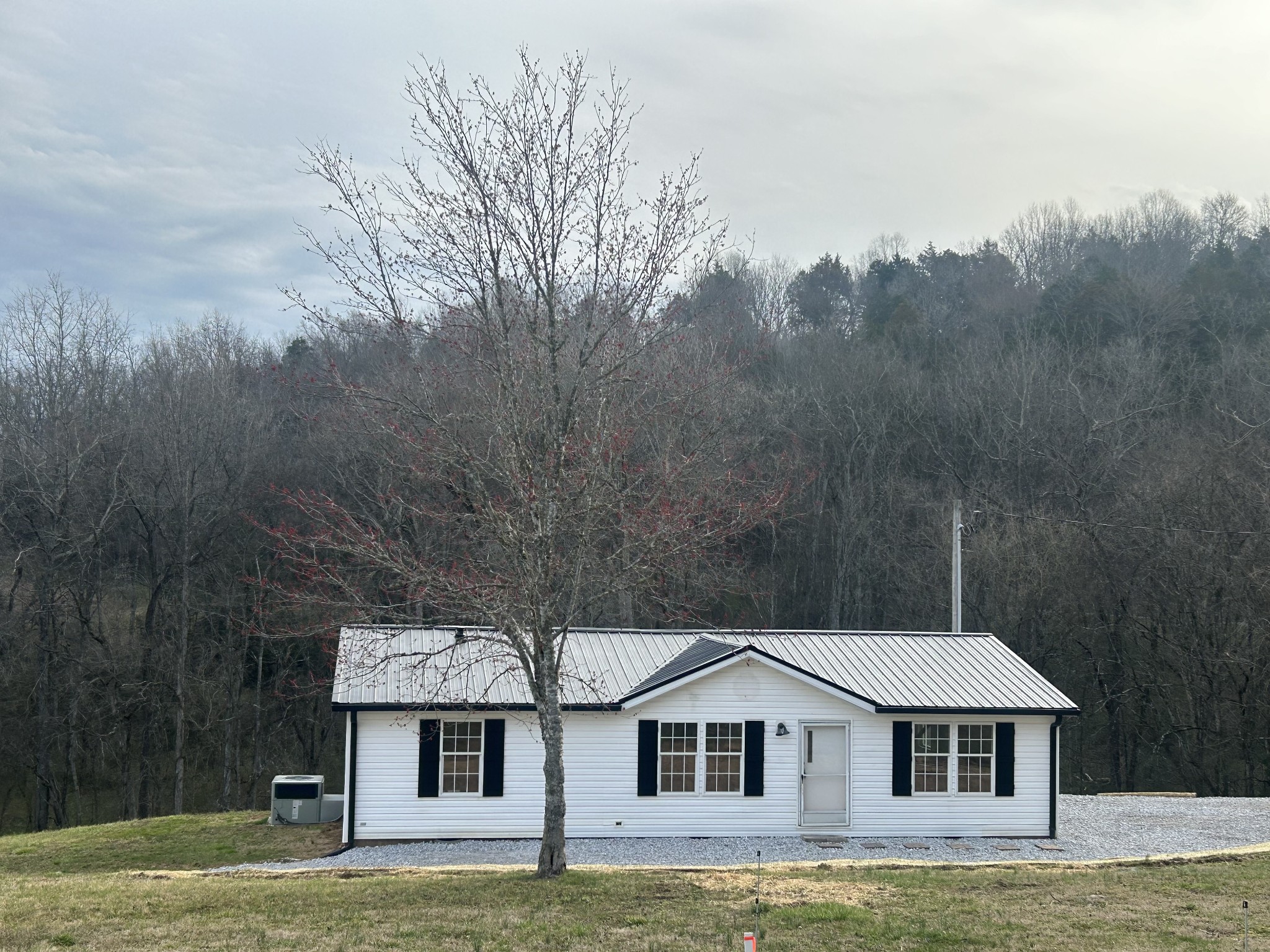 102 Hickman Creek Rd, S Property Photo 2