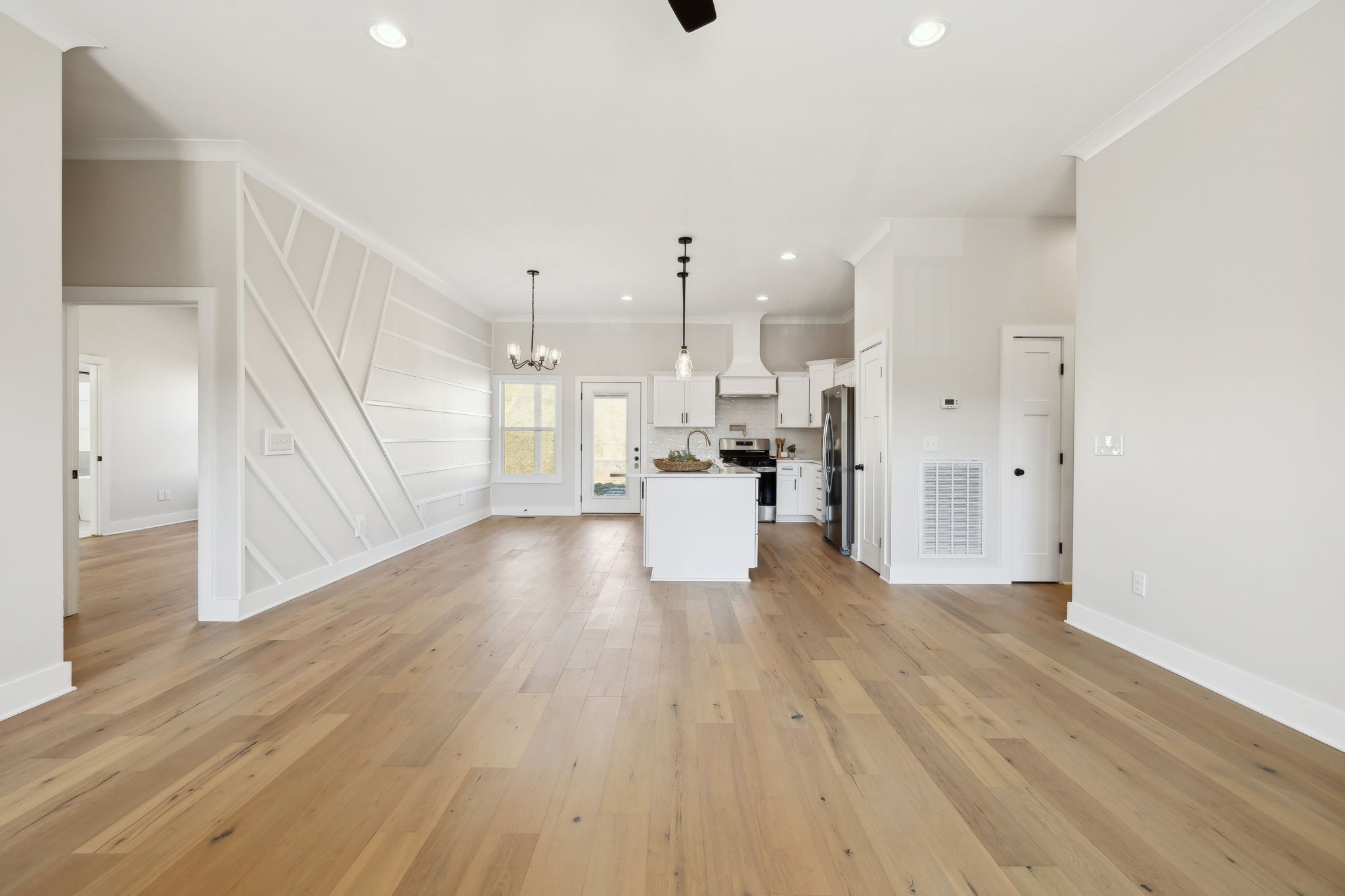 124 Casey St Property Photo 6