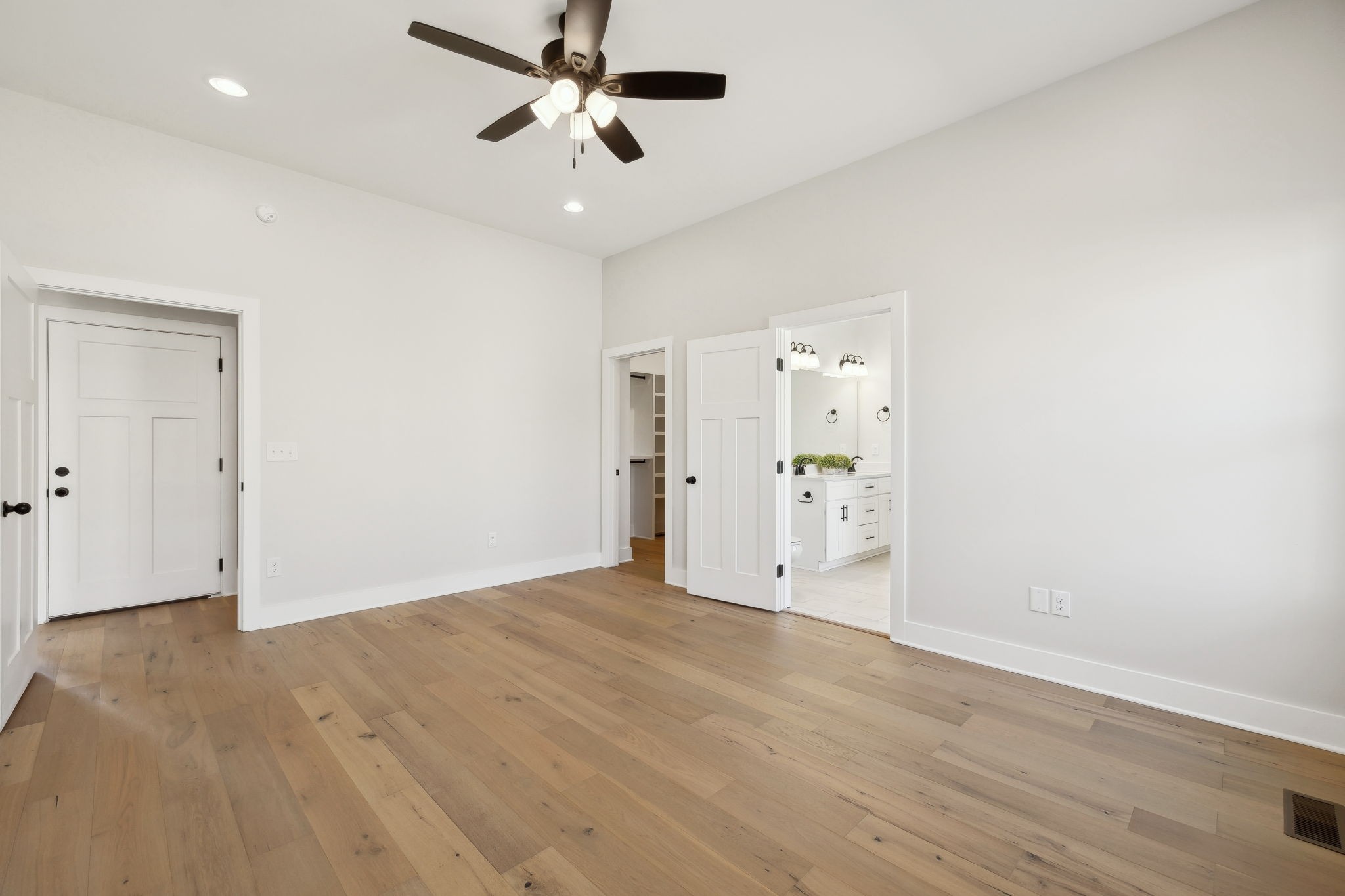 124 Casey St Property Photo 29