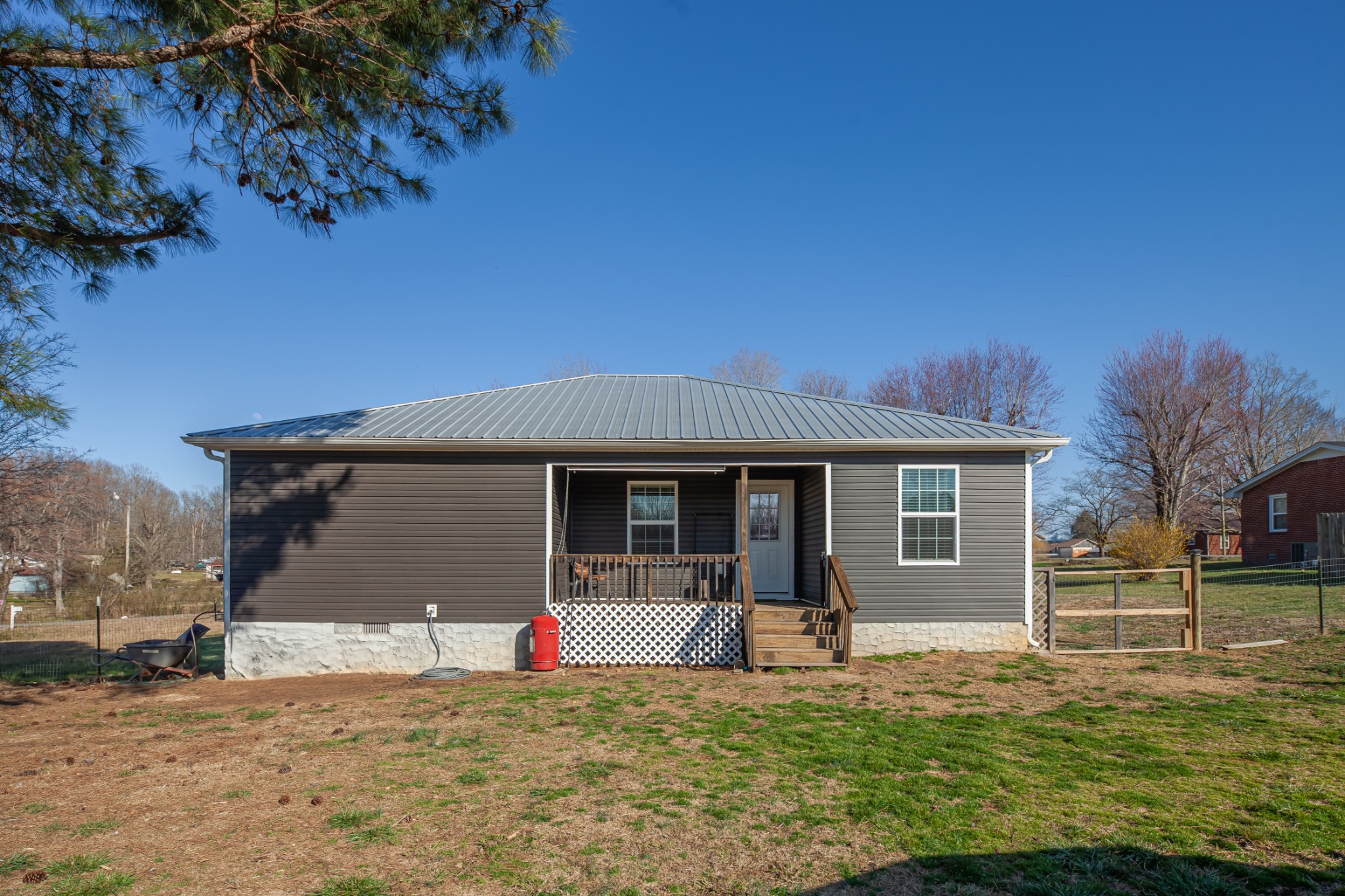 510 Hinson St Property Photo 14