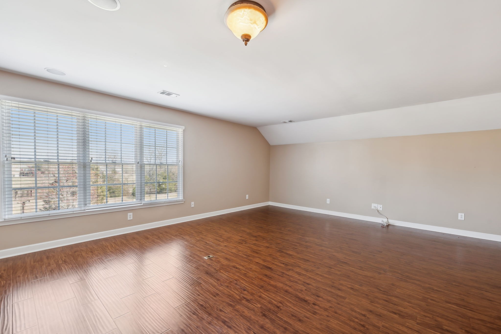 1540 Shining Ore Dr Property Photo 27