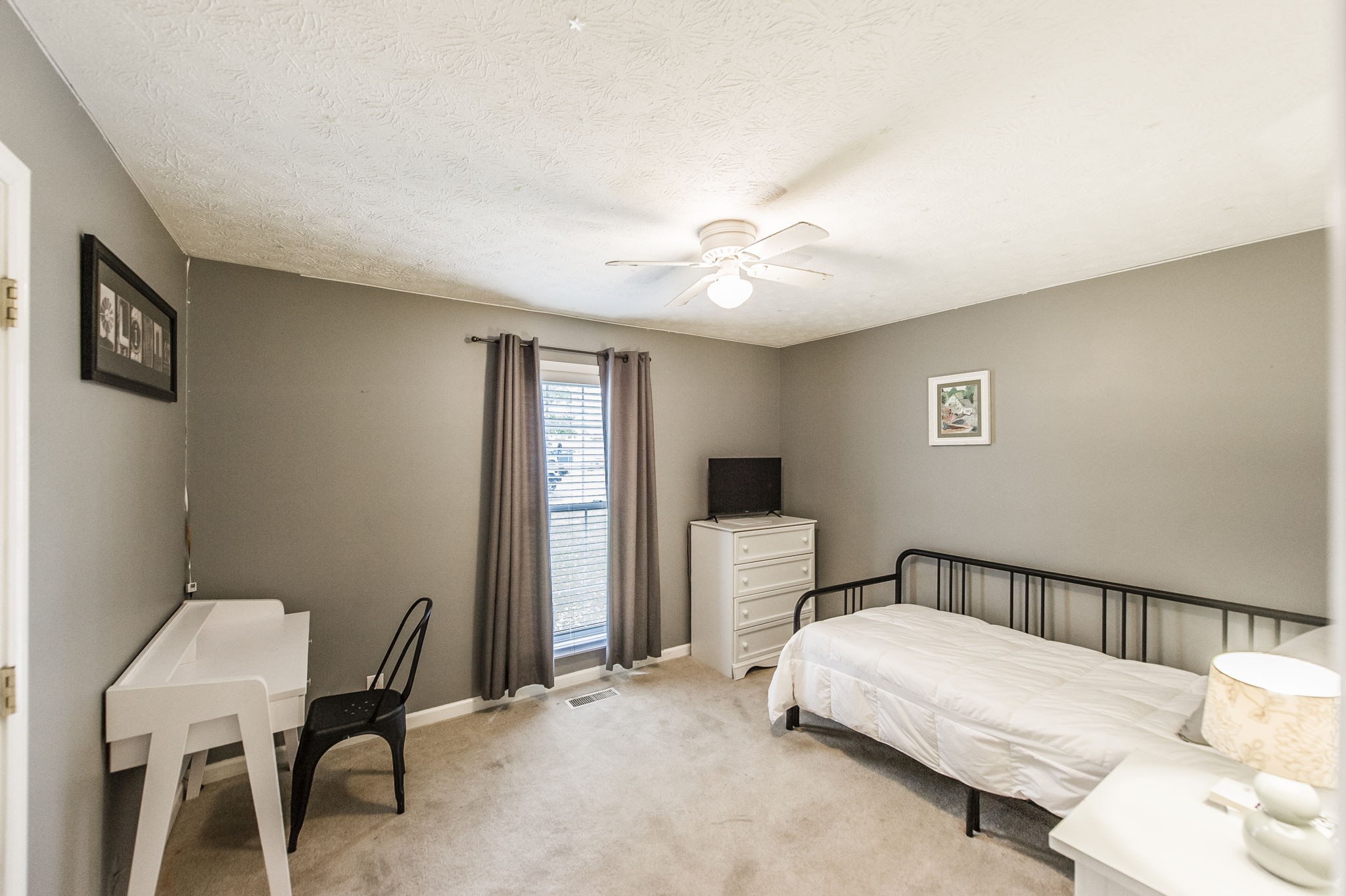 100 Honeysuckle Dr Property Photo 20