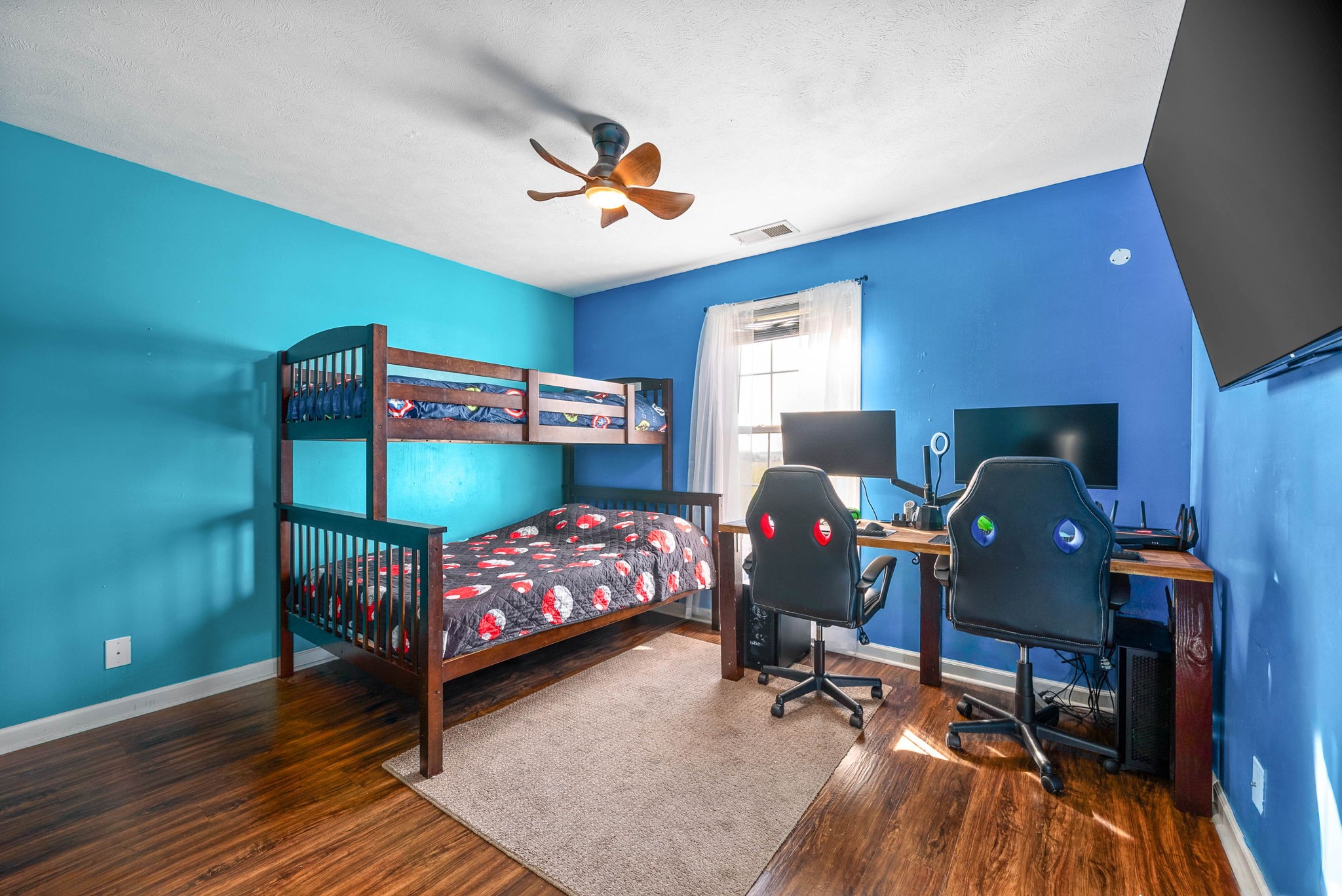 703 Shetland Drive Property Photo 11