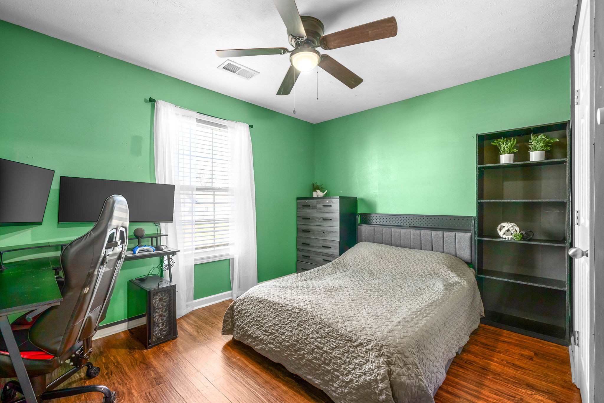 703 Shetland Drive Property Photo 13