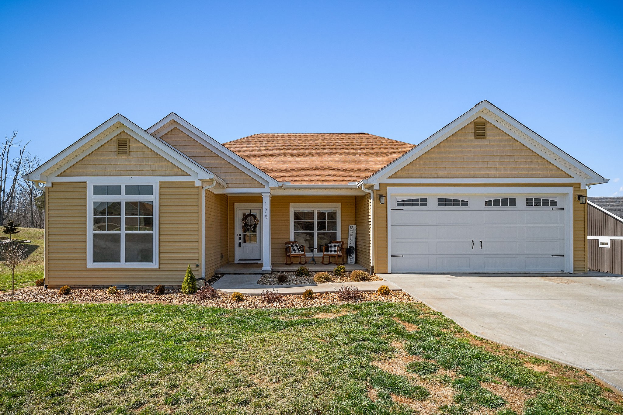175 Crooked Creek Dr Property Photo 1