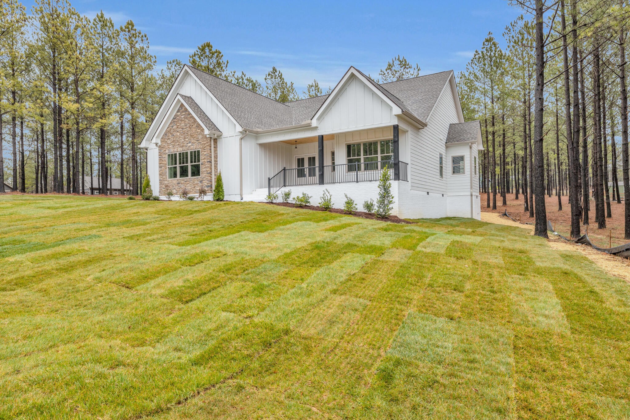 1075 Cumberland Circle Property Photo