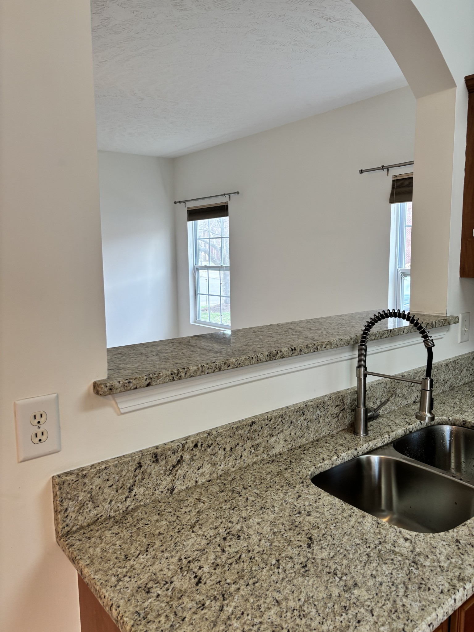8432 Charbay Cir Property Photo 6