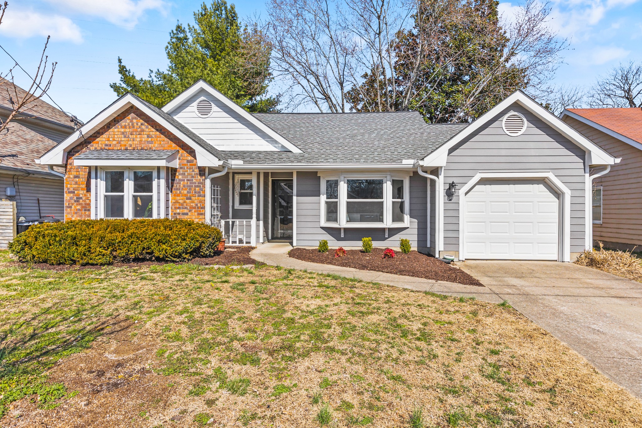 115 Agee Cir, E Property Photo 1