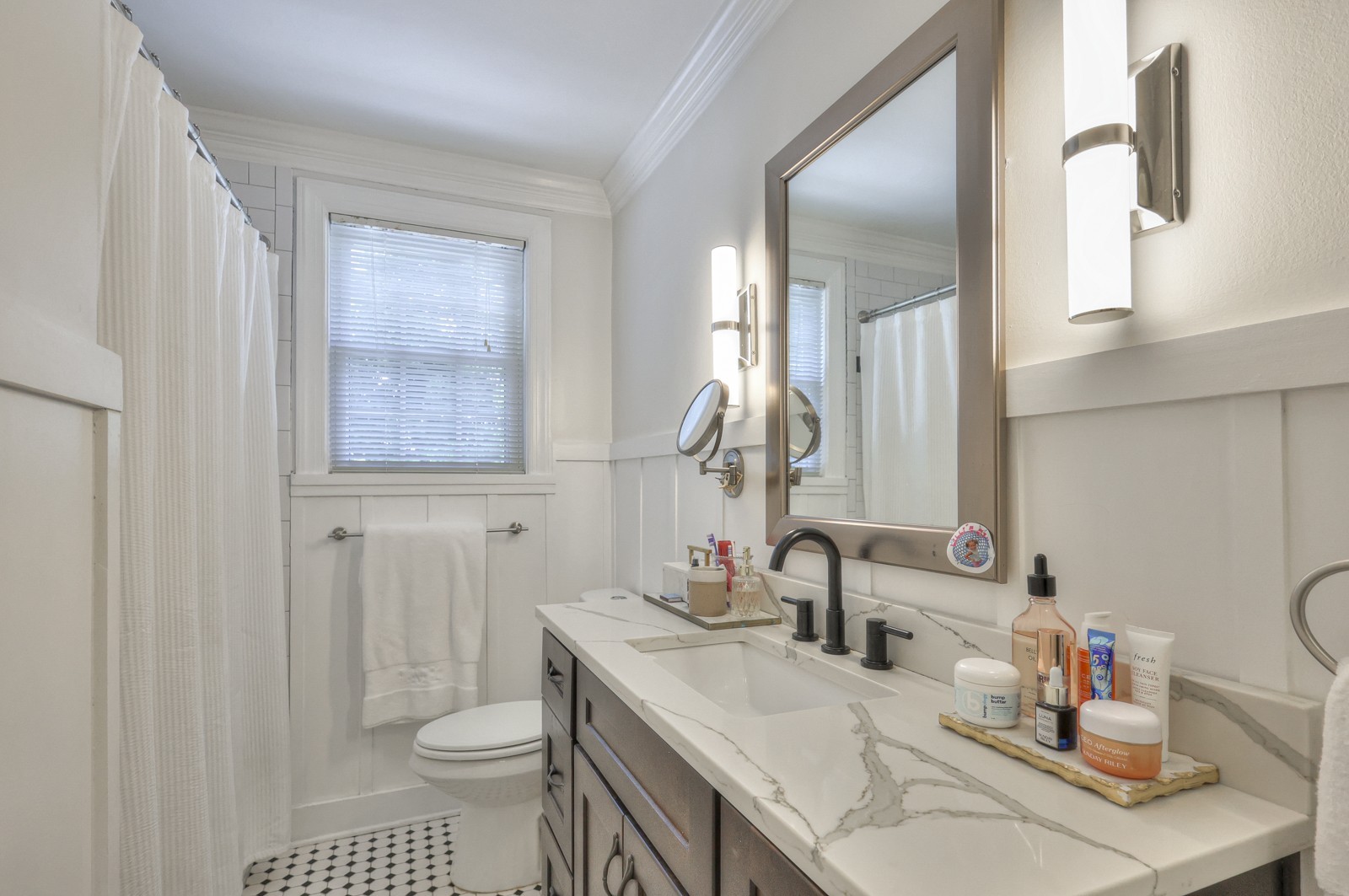 727 Woodmere Dr Property Photo 13