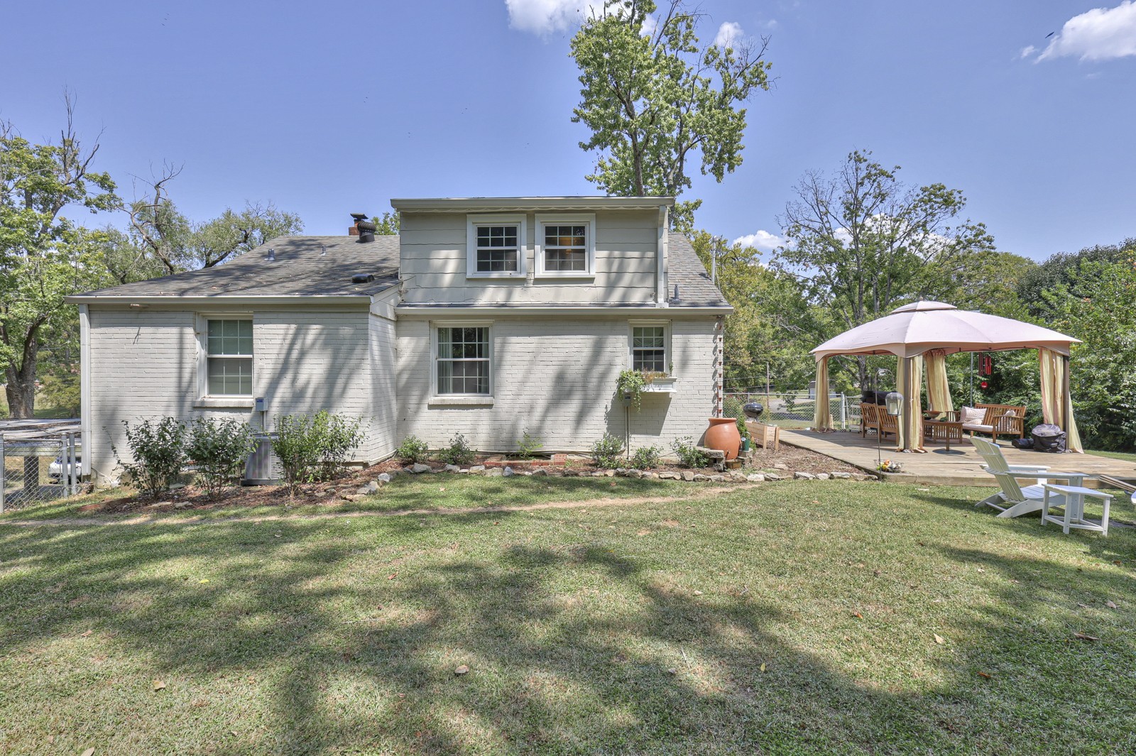 727 Woodmere Dr Property Photo 35
