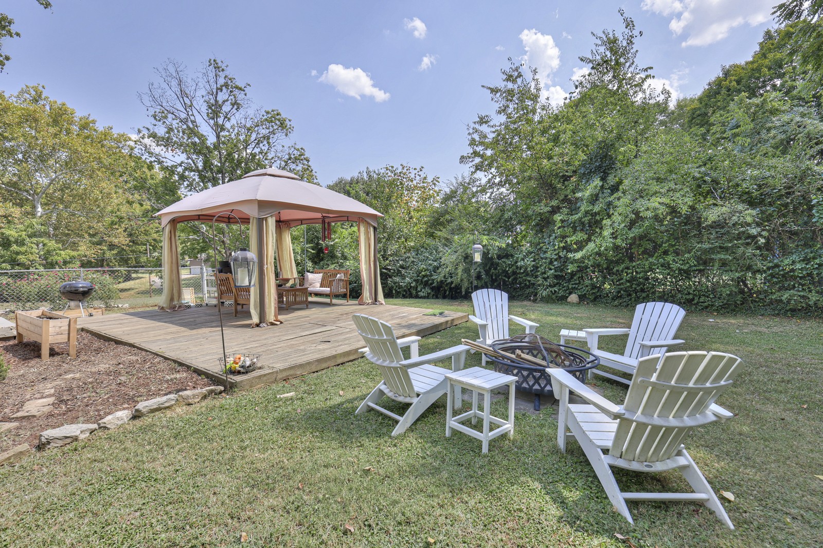 727 Woodmere Dr Property Photo 37