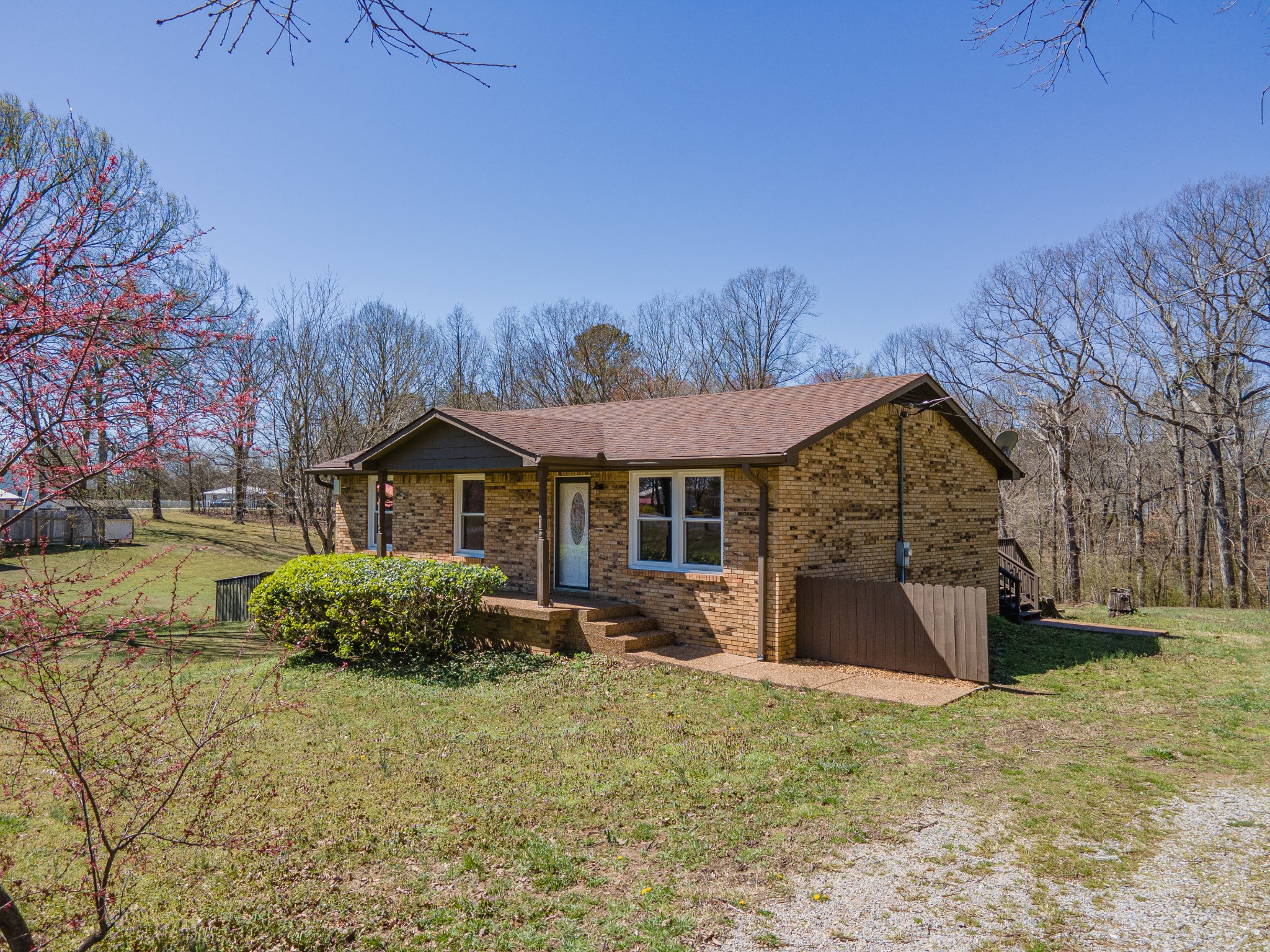 9211 Bates Trl Property Photo