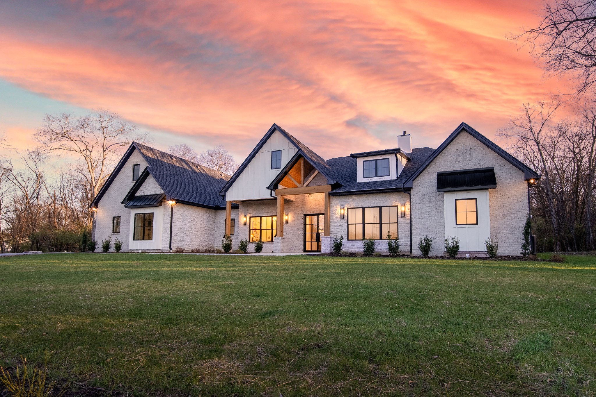 542 Cumberland Hills Dr Property Photo 1