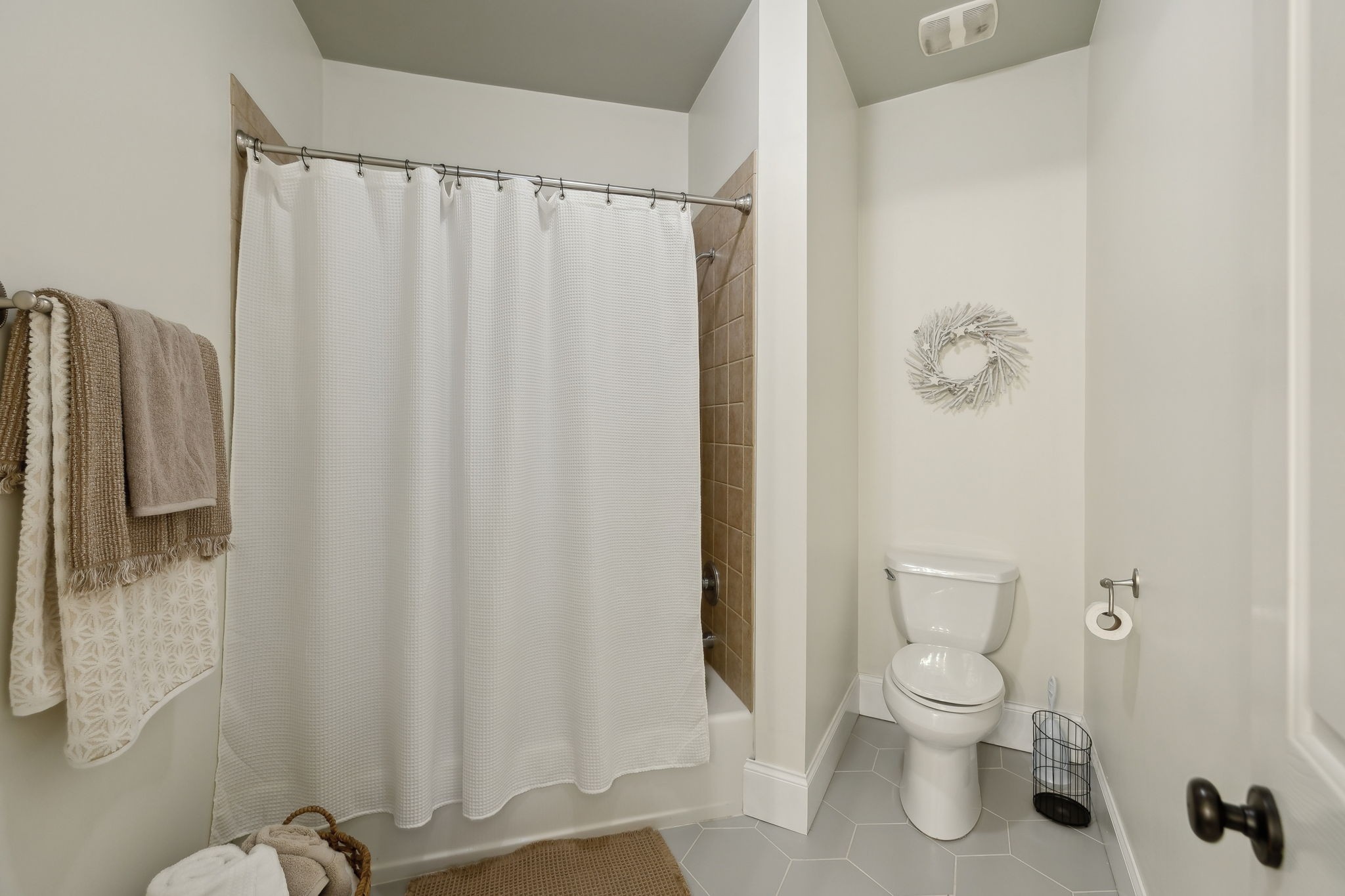 8217 W Chase Ct Property Photo 33