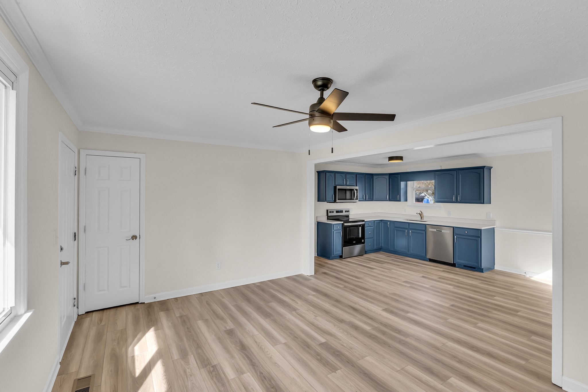 116 Ingram St Property Photo 5