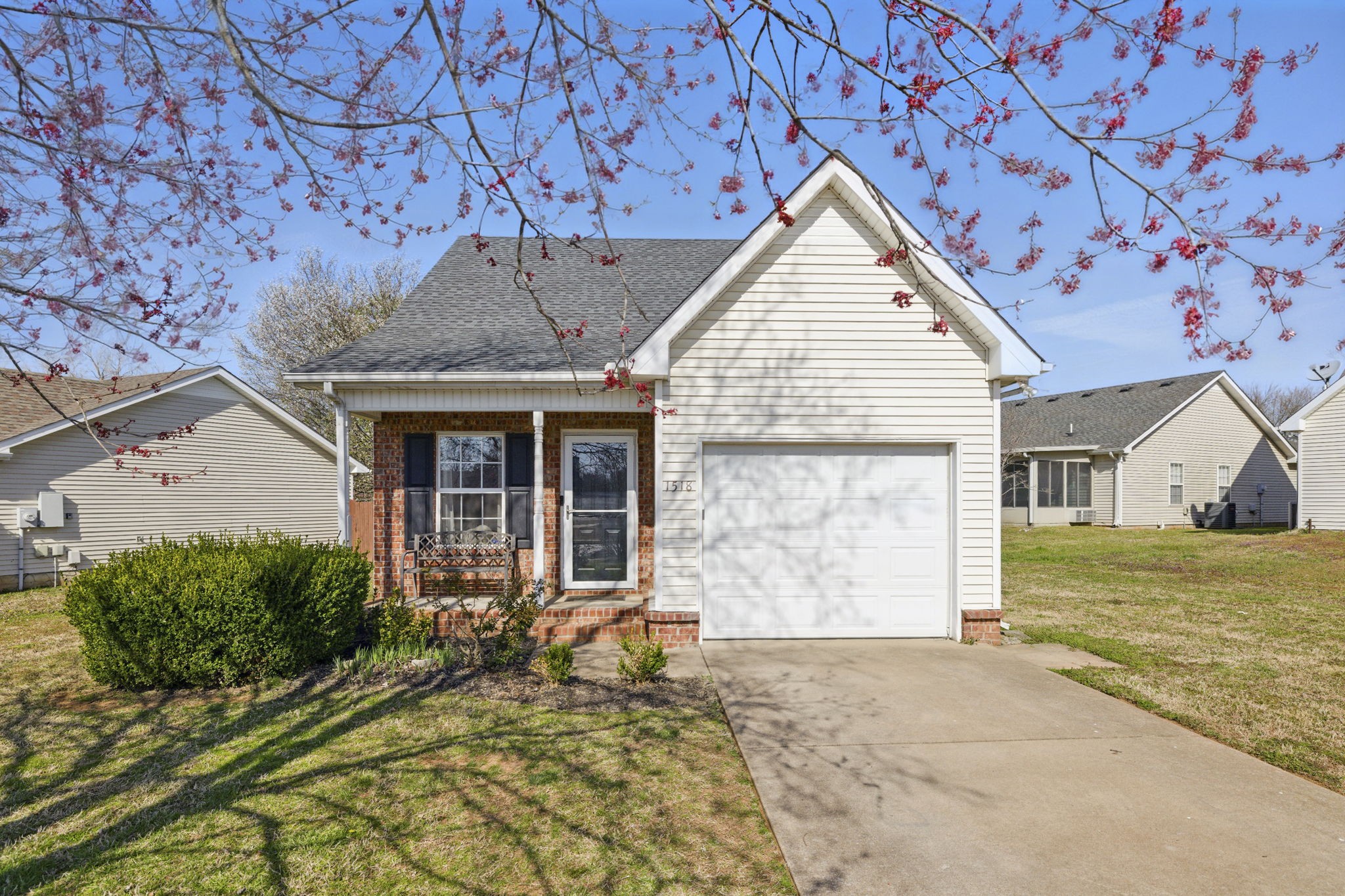 1518 Saint Andrews Dr Property Photo 1