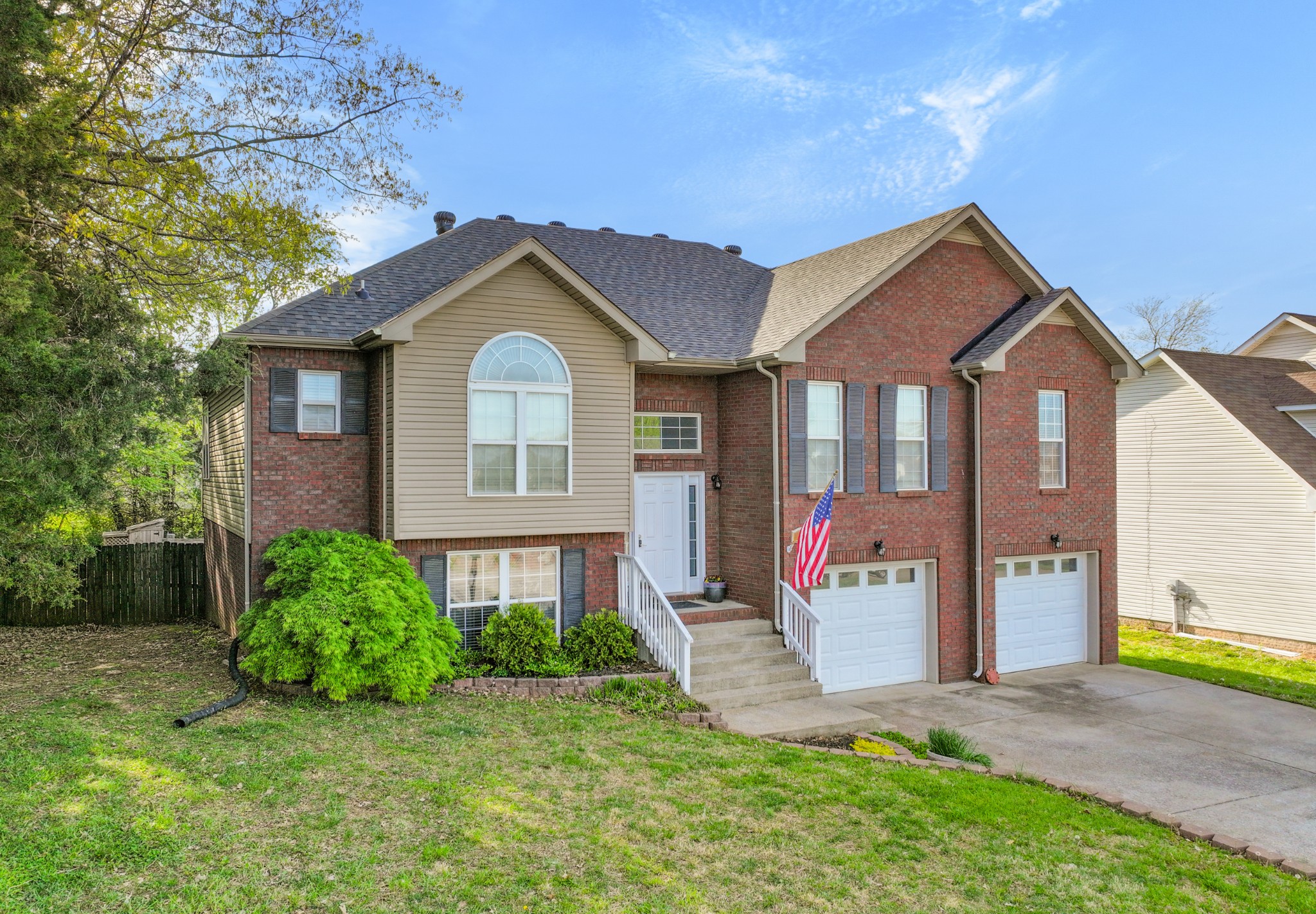 668 Superior Ln Property Photo 1
