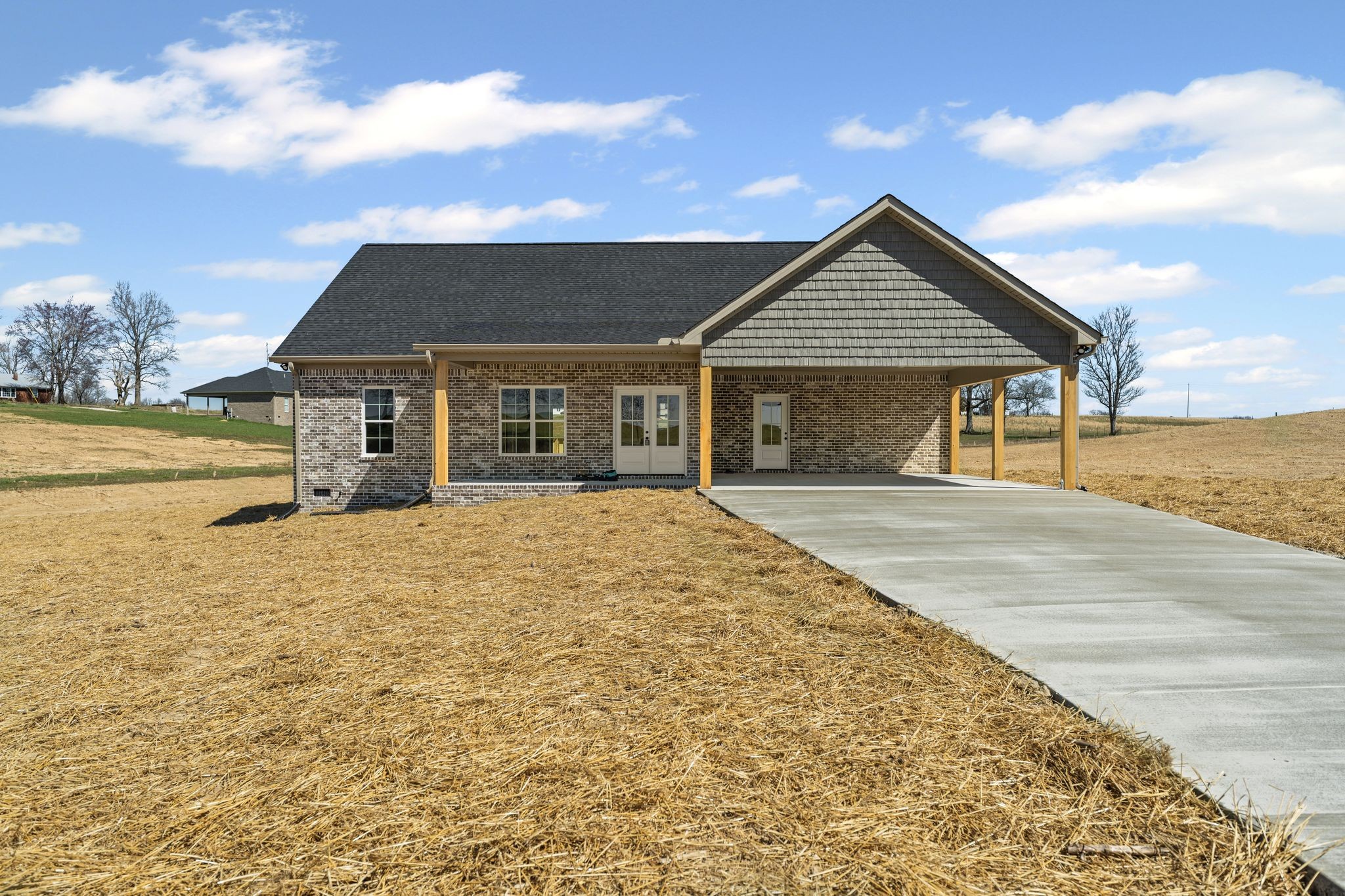 251 Sawyer Ln Property Photo