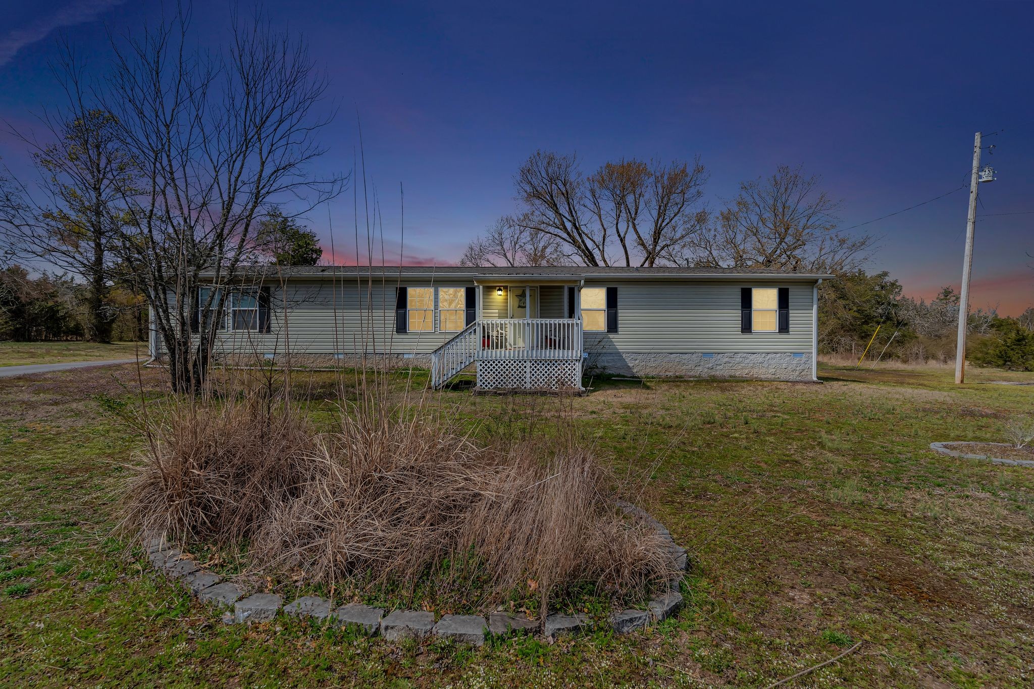 11373 Mount Vernon Rd, N Property Photo 1