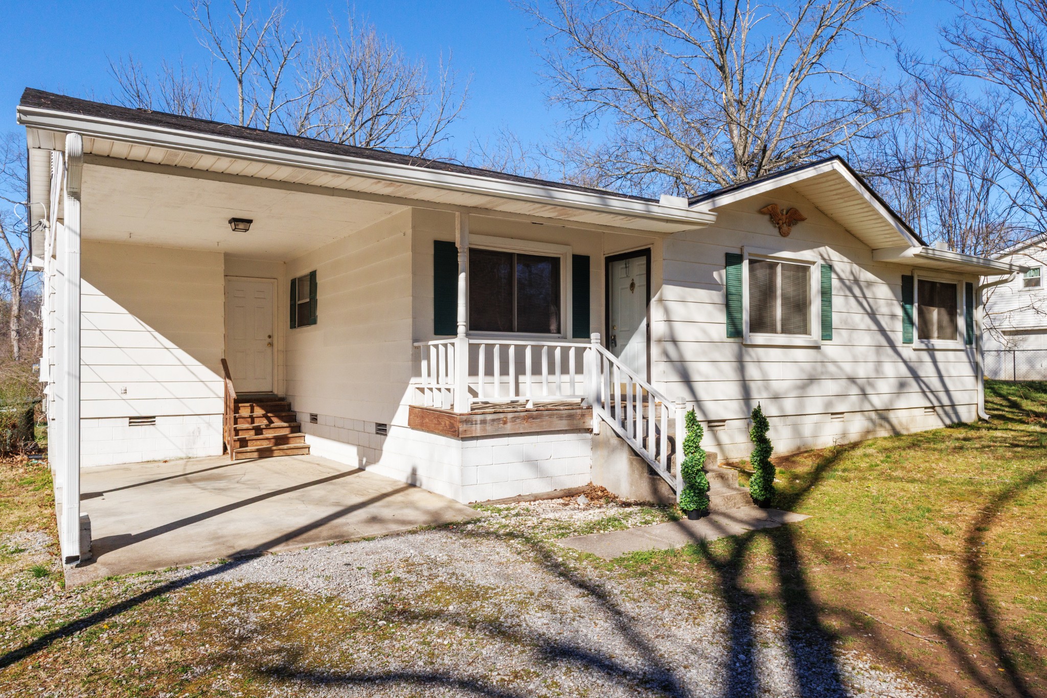 1000 Linda Ln Property Photo 1