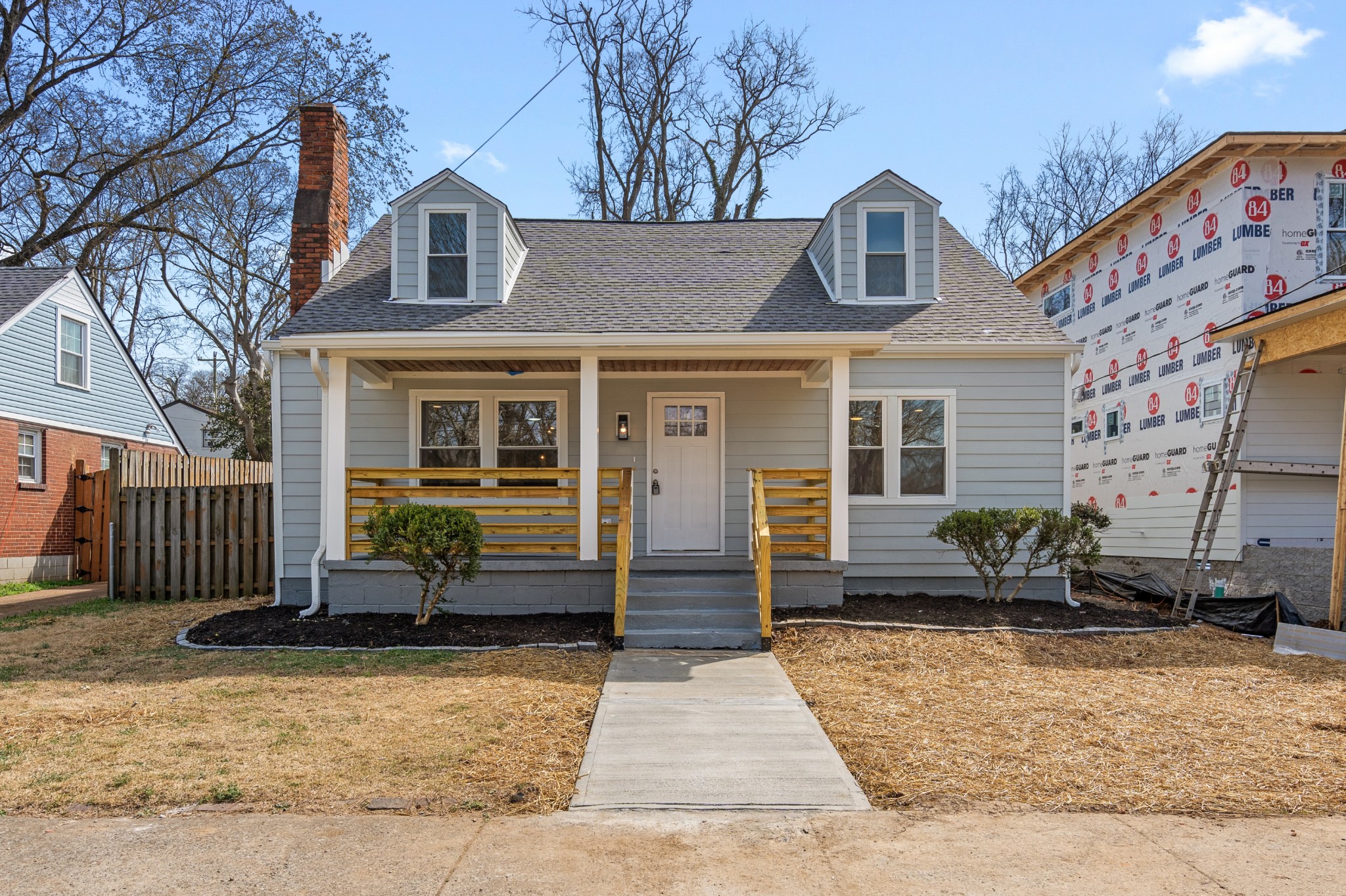 2405 Albion St Property Photo 1