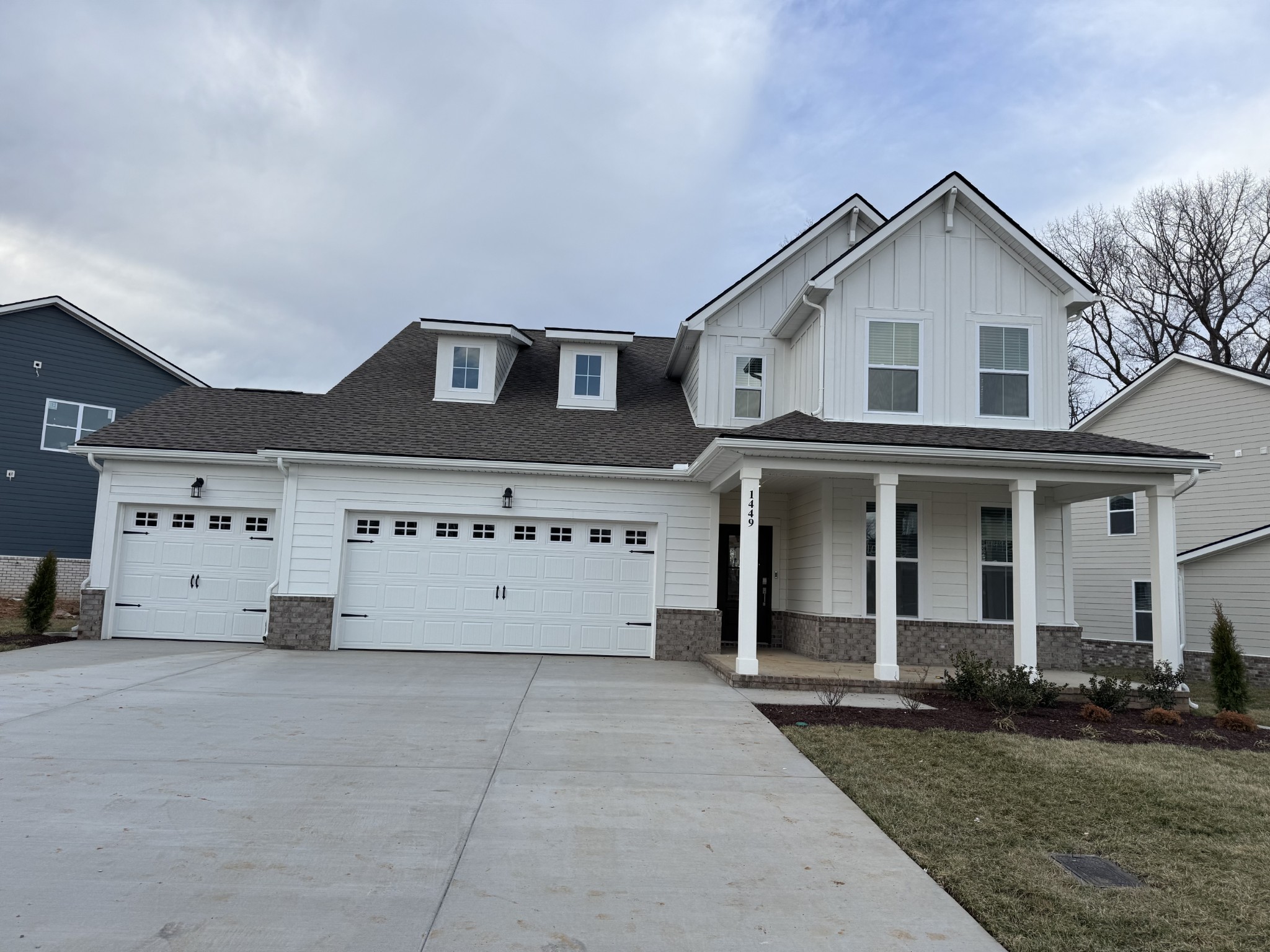 1449 English Oak Dr Property Photo 1