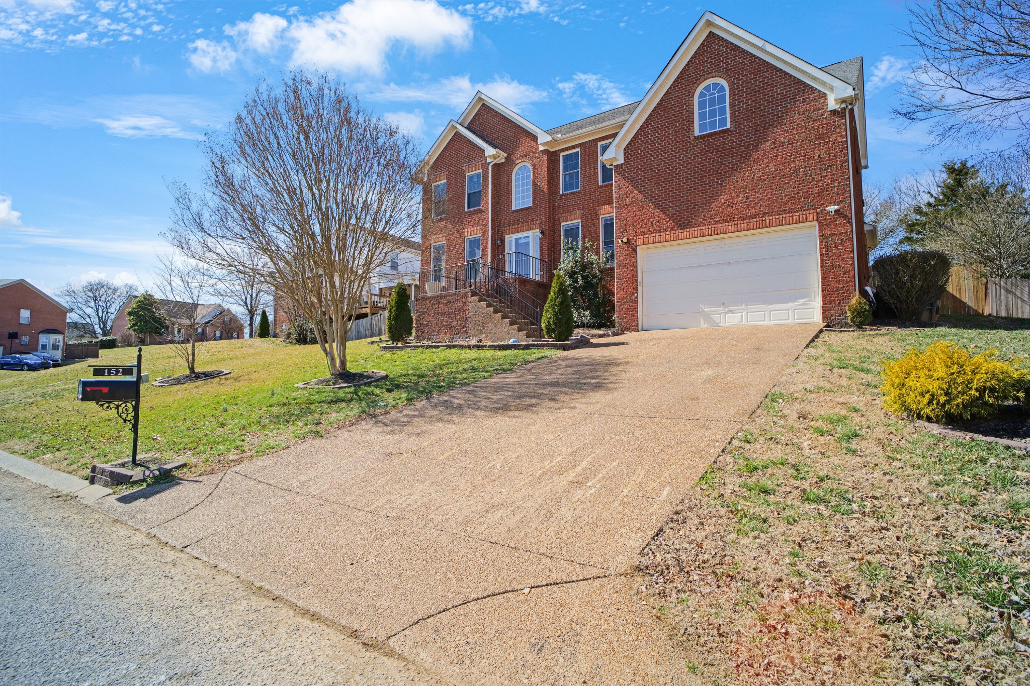 152 Mansker Park Dr Property Photo 1