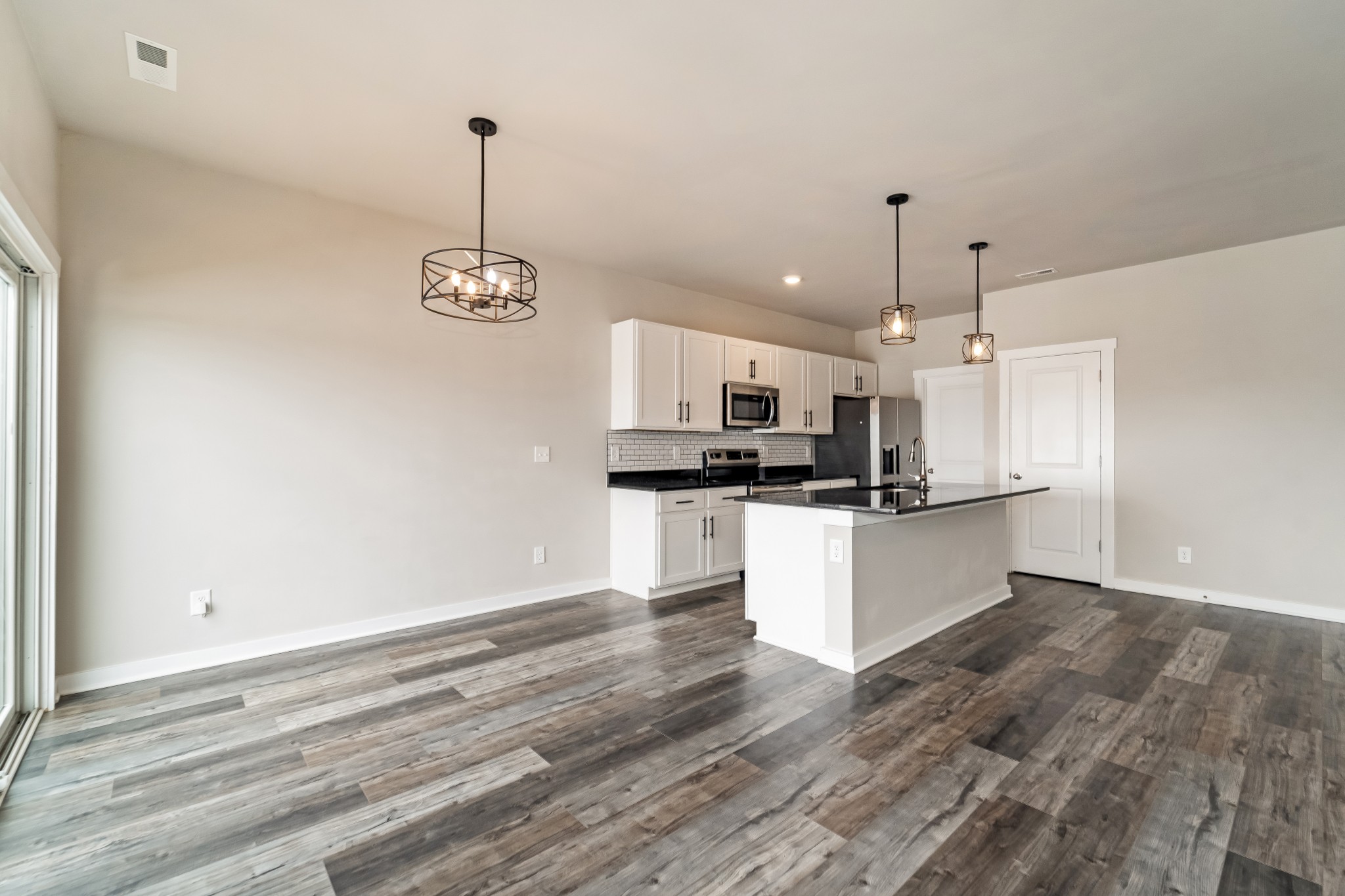 201 Triple Crown Ct Property Photo 6