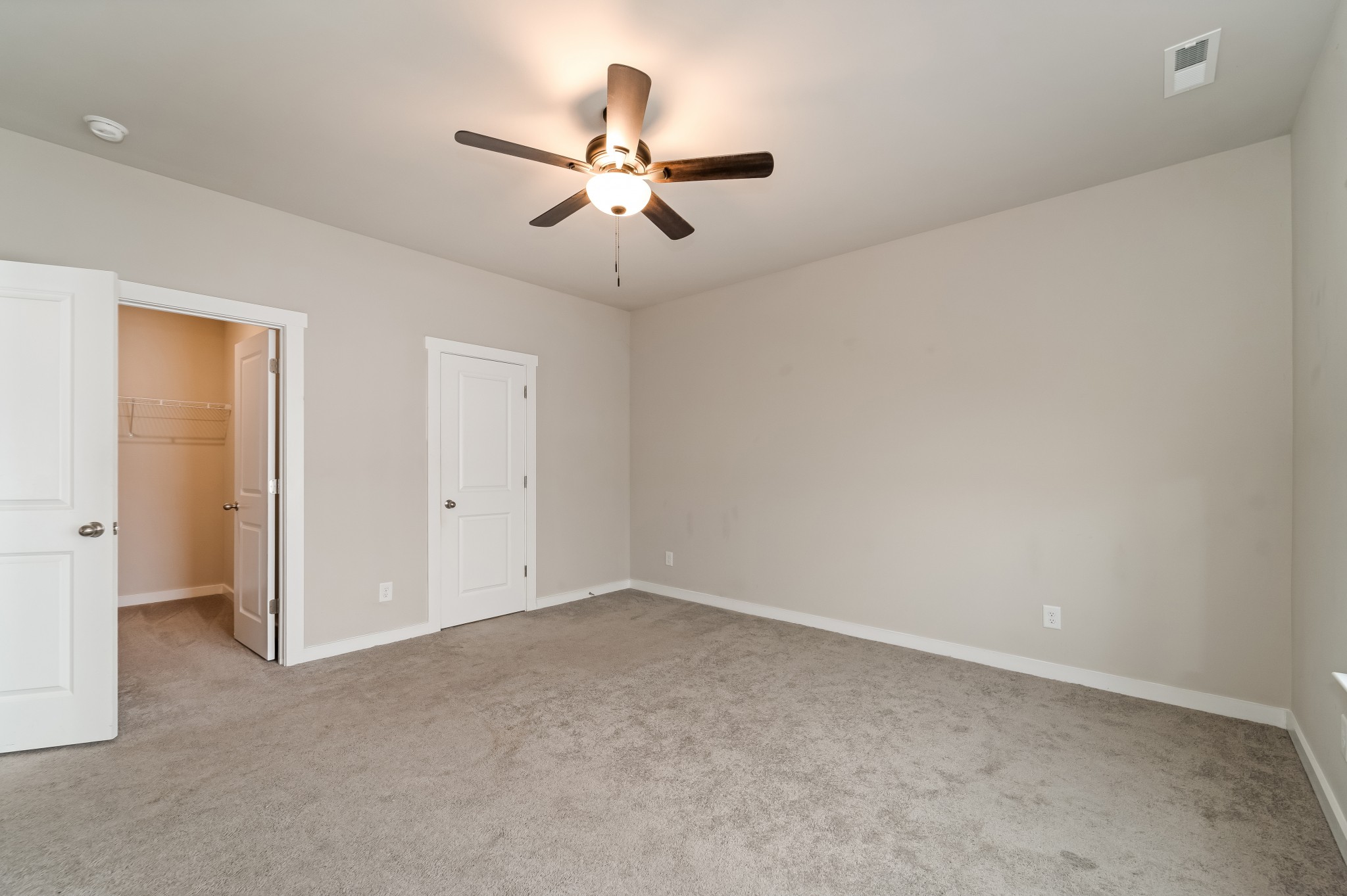 201 Triple Crown Ct Property Photo 14