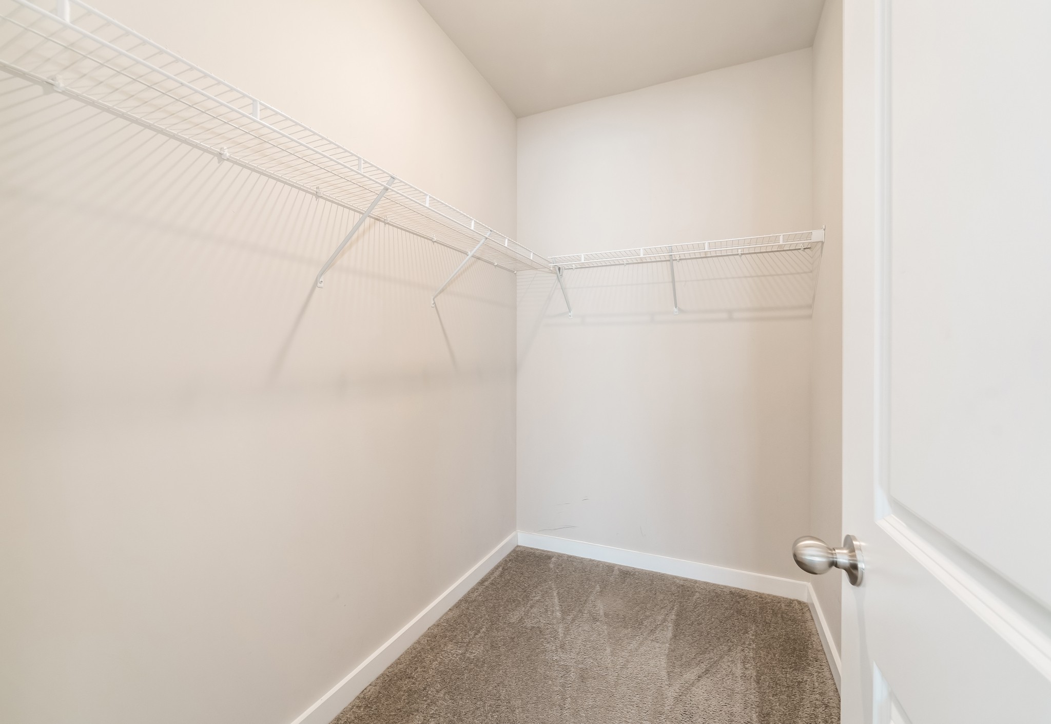 201 Triple Crown Ct Property Photo 17