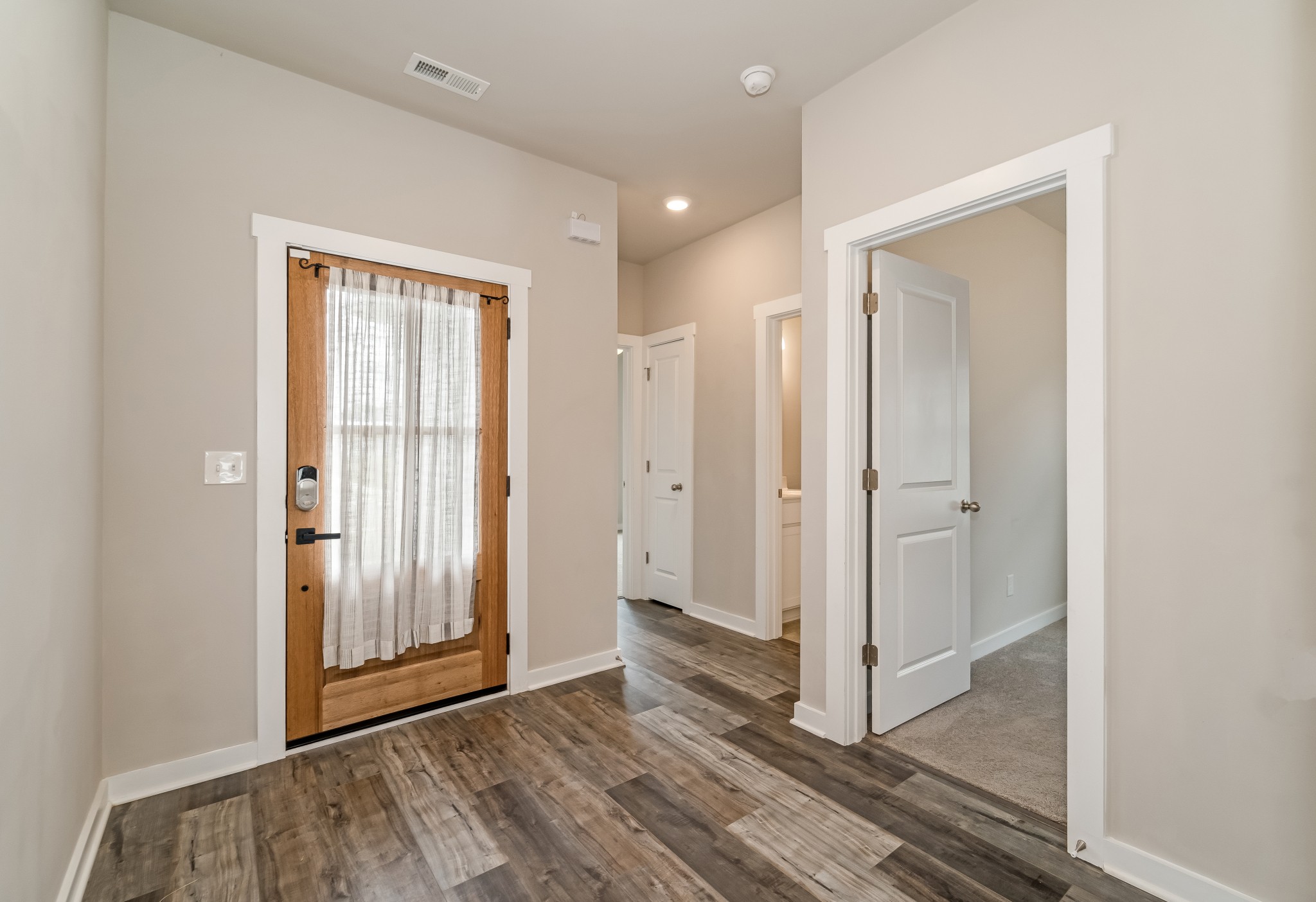 201 Triple Crown Ct Property Photo 18