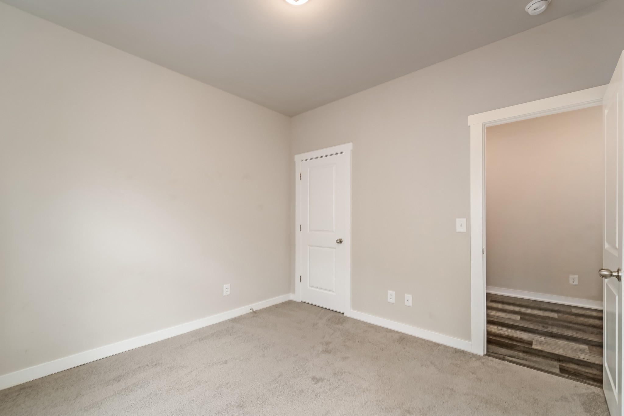 201 Triple Crown Ct Property Photo 24