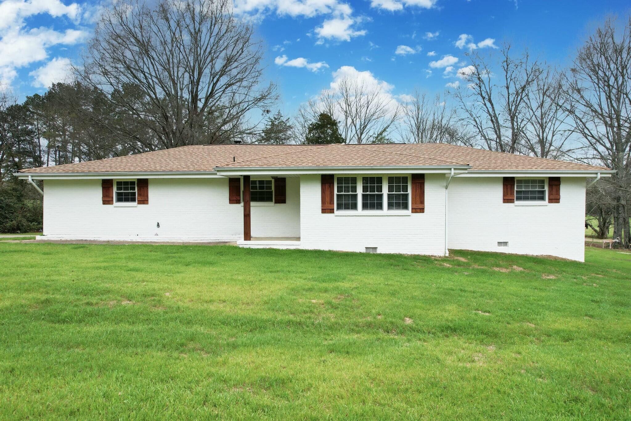 918 Old Lafayette Road Property Photo