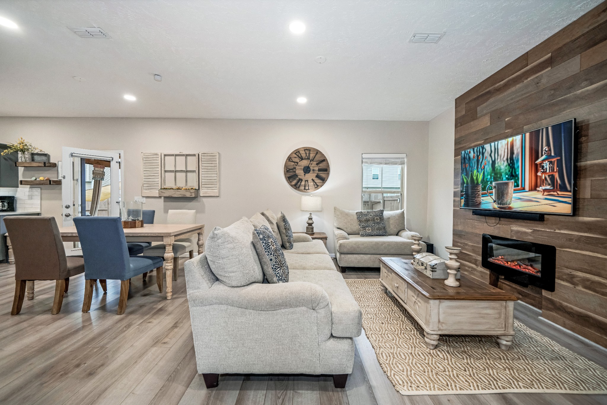 4218 Golden Sun Ct Property Photo 8