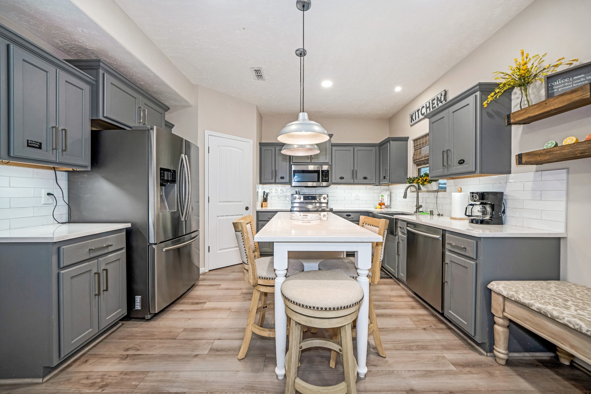 4218 Golden Sun Ct Property Photo 15