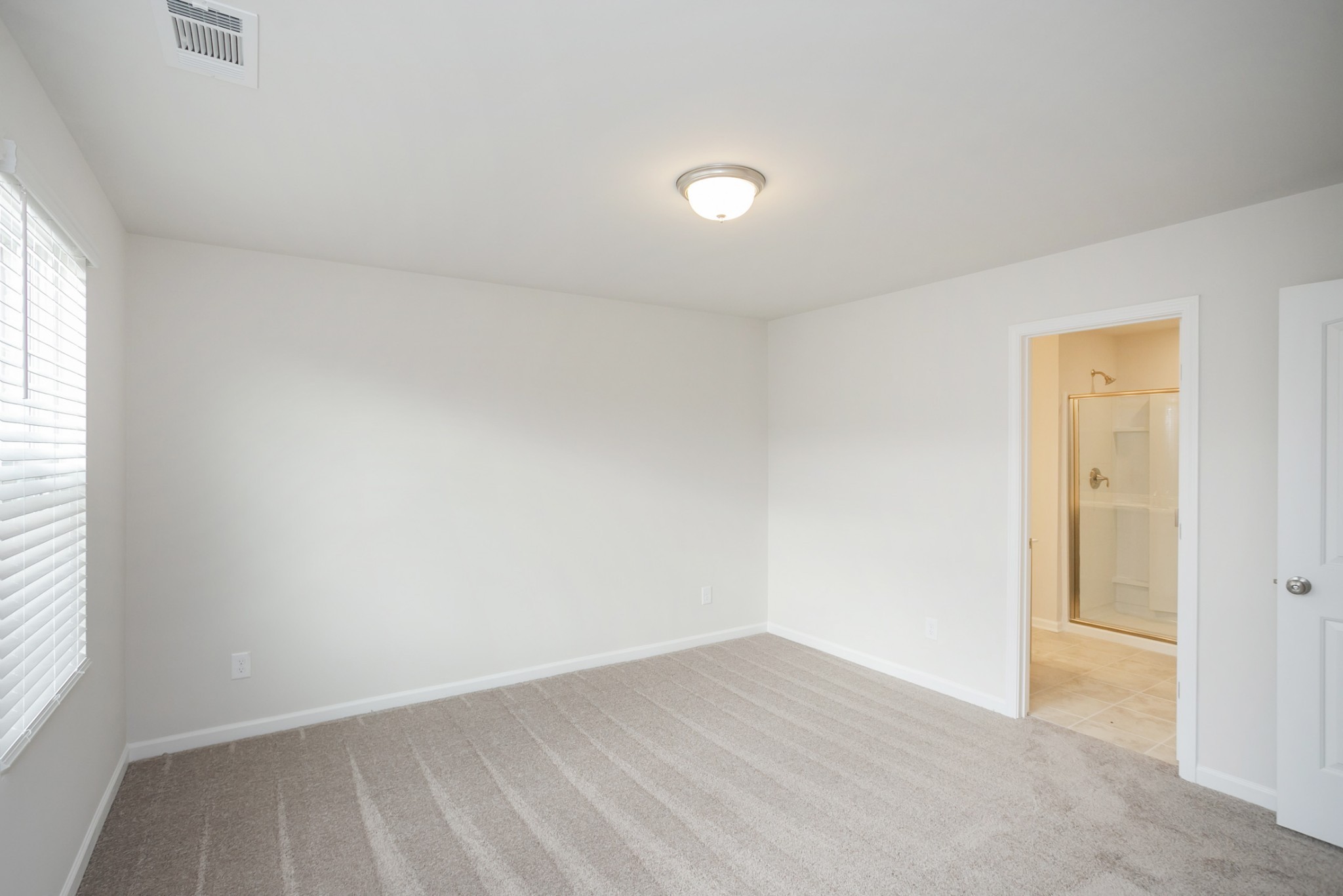 528 Medwyk Dr Property Photo 9