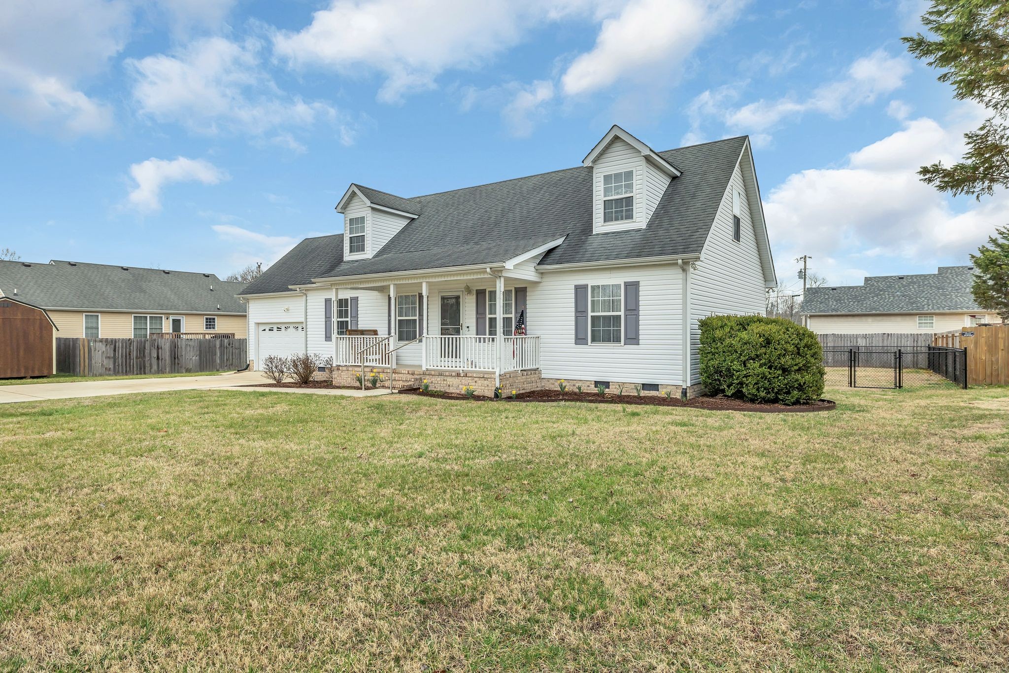 600 Indian Springs Cir Property Photo 4
