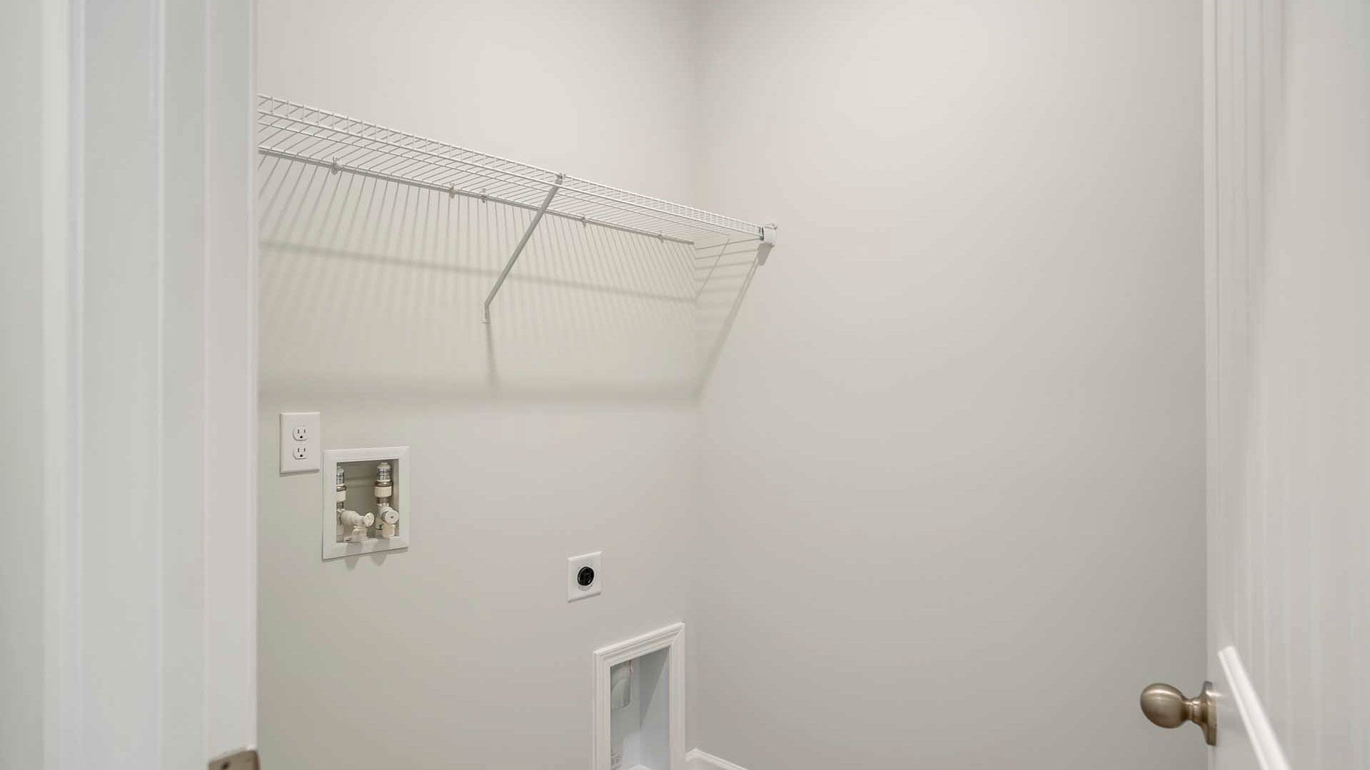 4035 Roane Drive Property Photo 5