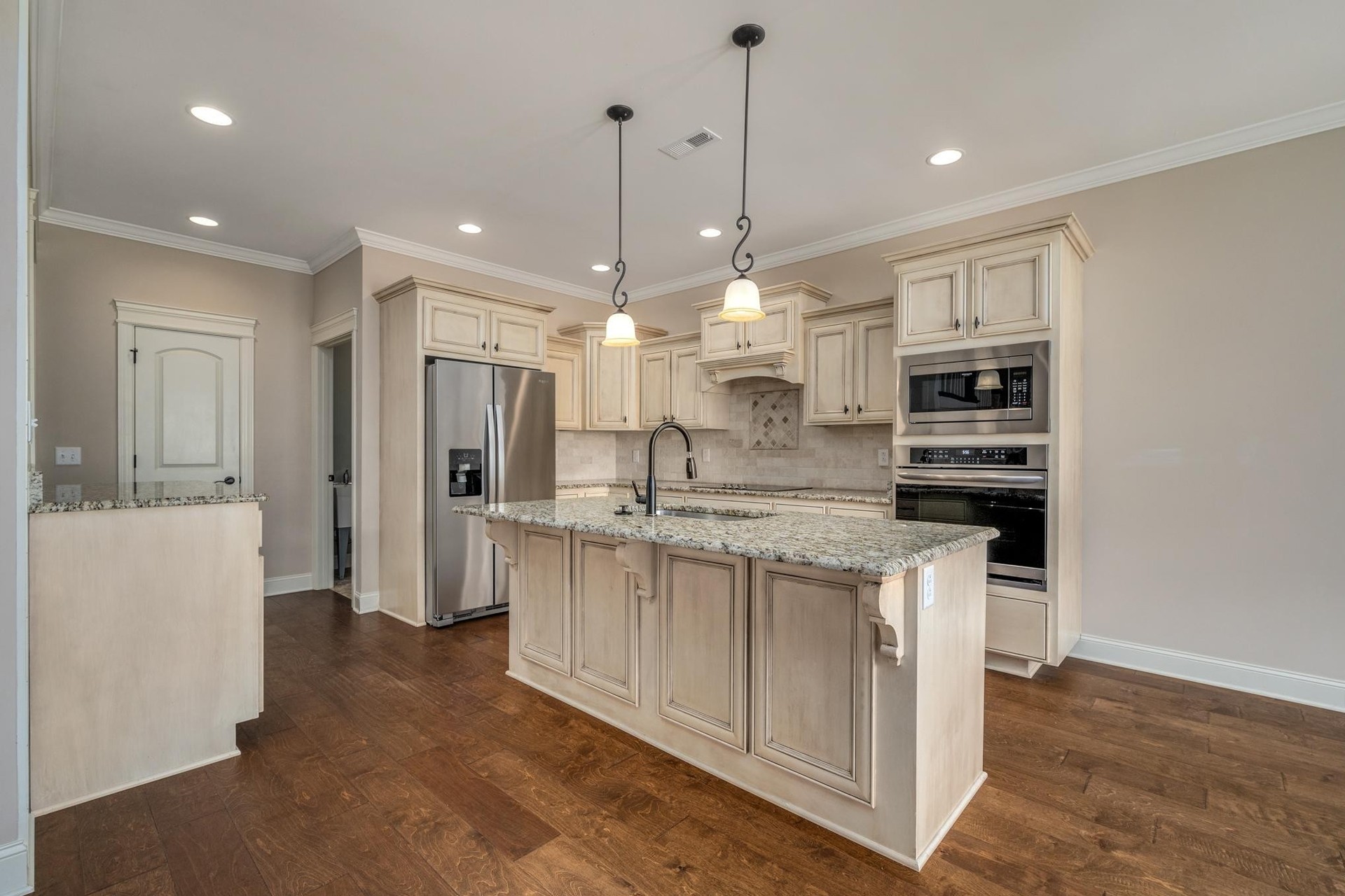 1116 Pegasus Run Property Photo 7