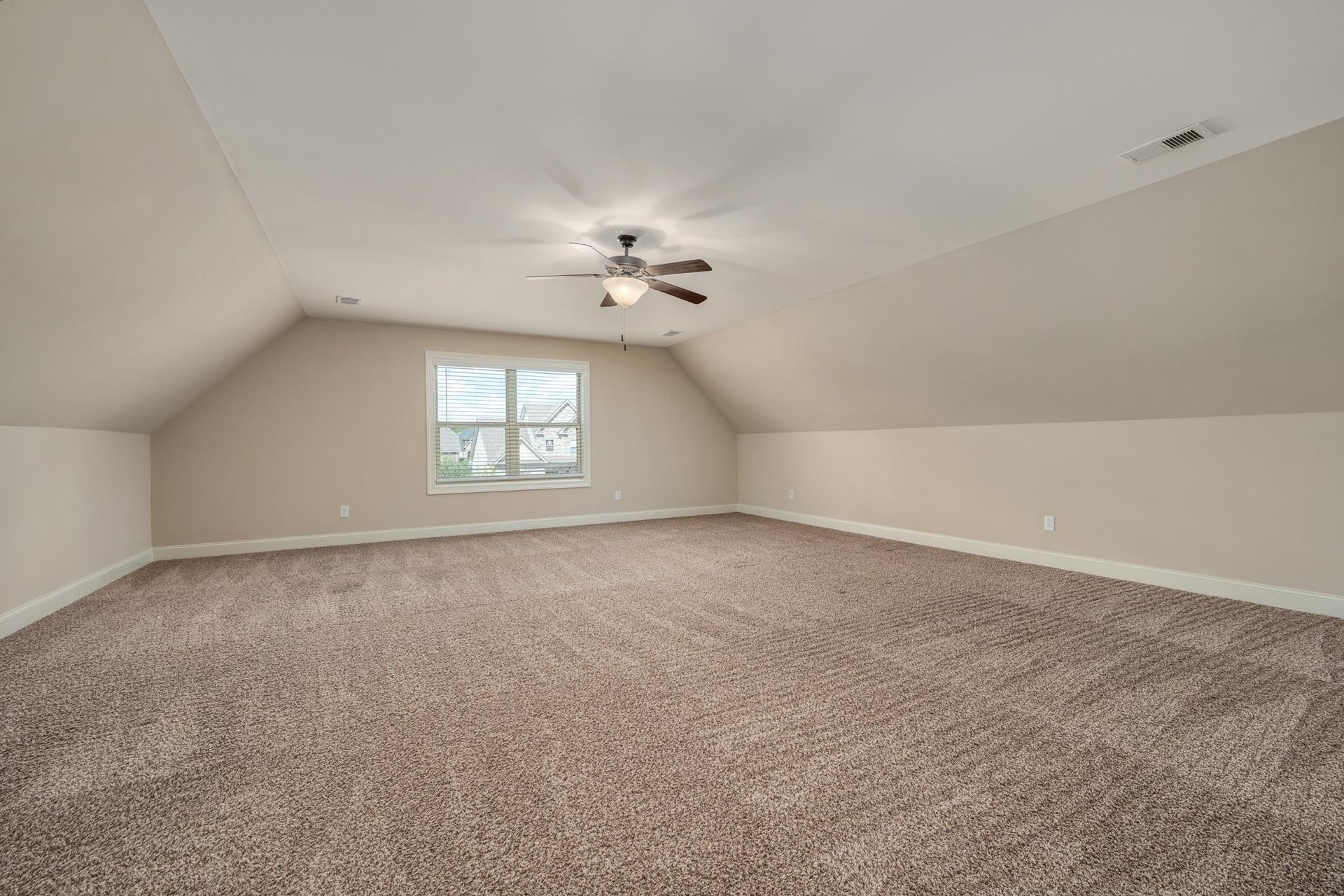 1116 Pegasus Run Property Photo 21