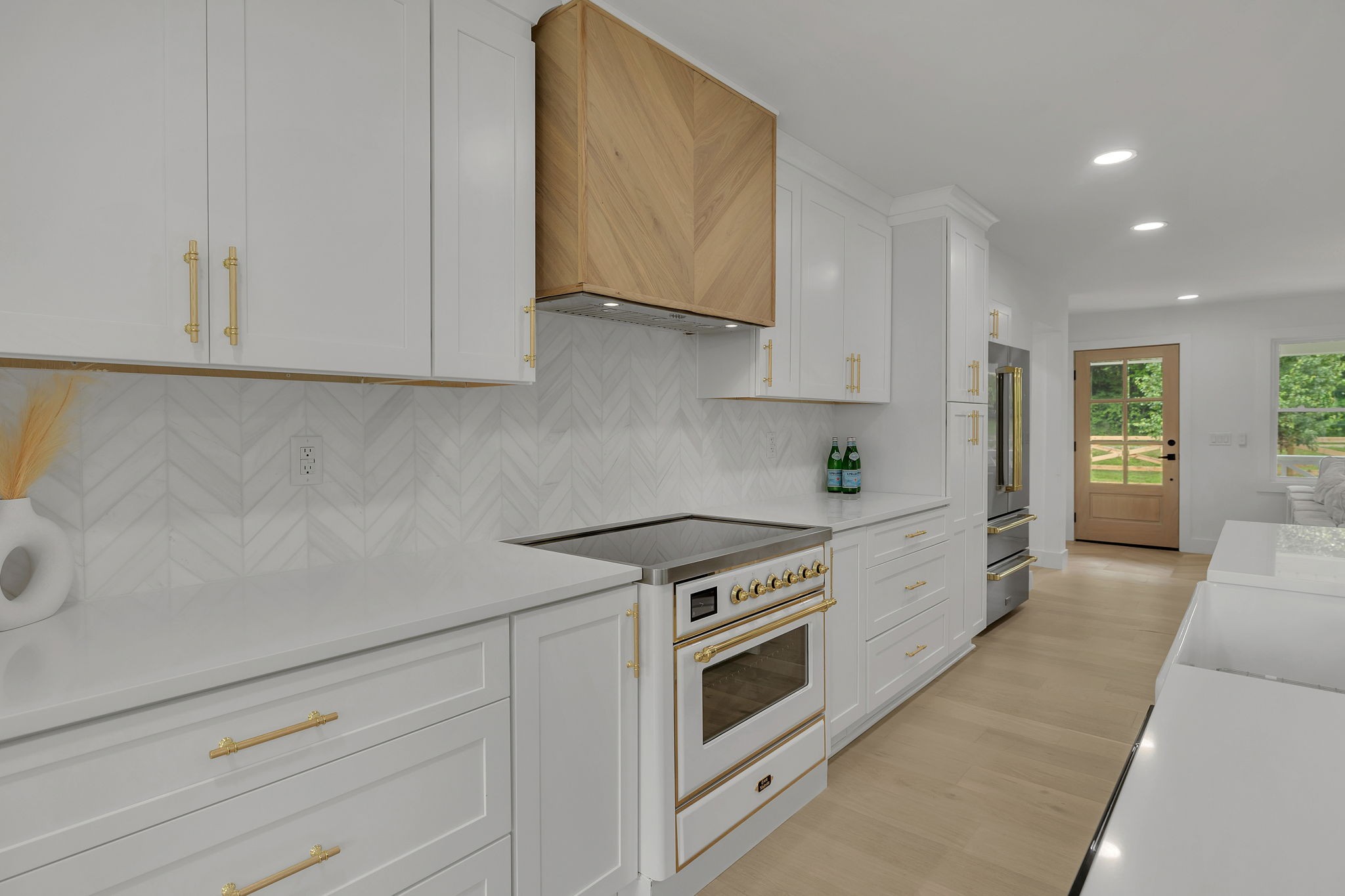 2028 Lewisburg Pike Property Photo 9