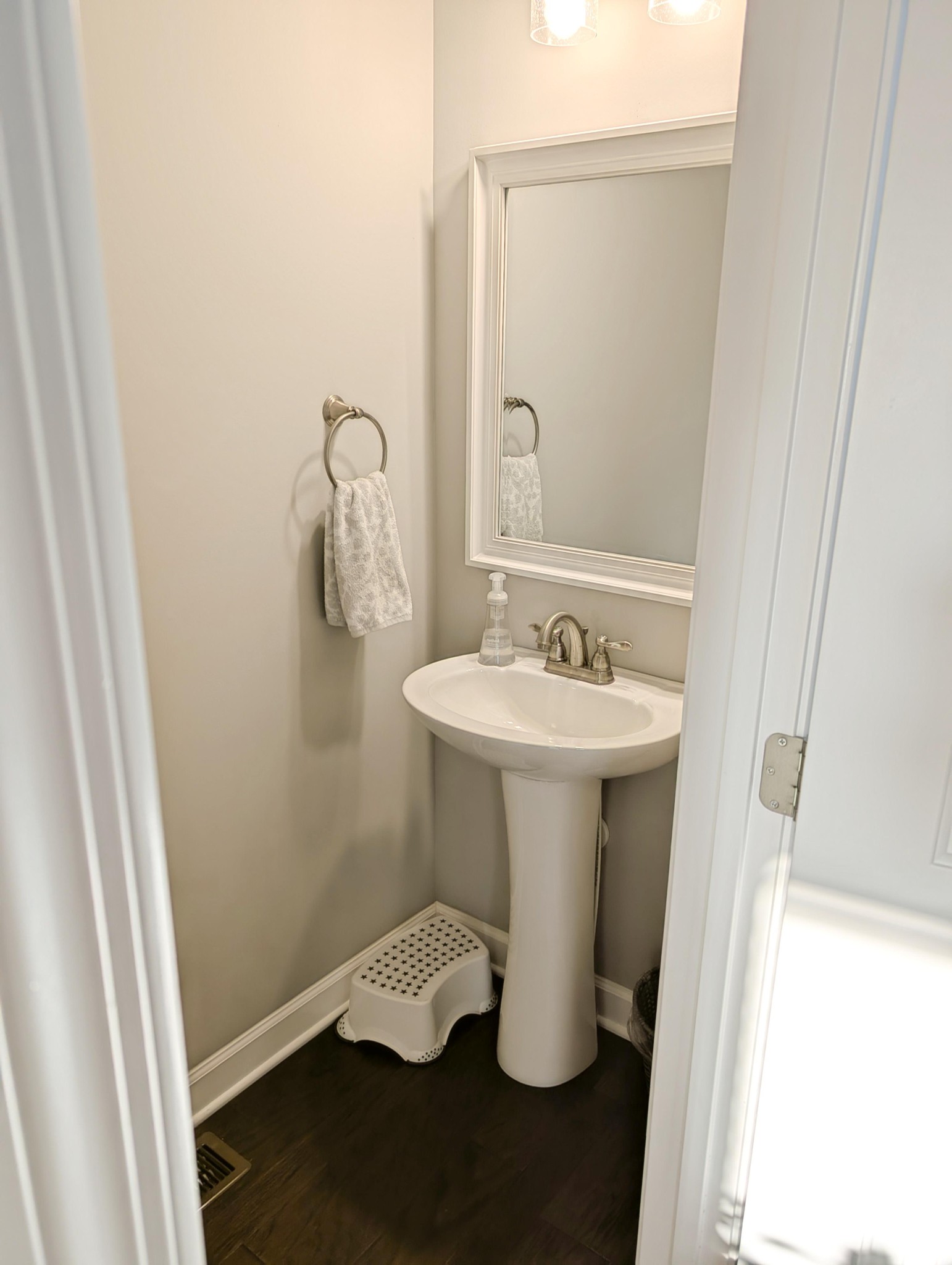 805 Calista Rd Property Photo 16