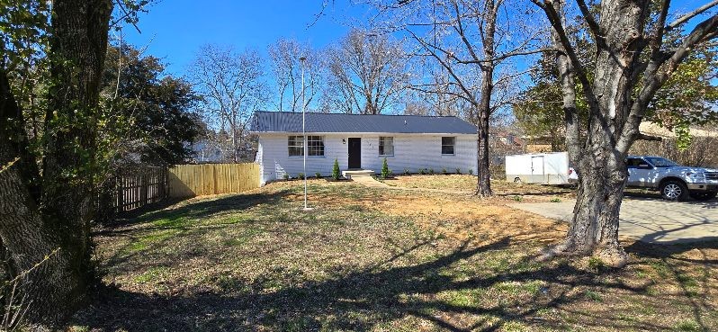 558 Walton Ferry Rd Property Photo 1