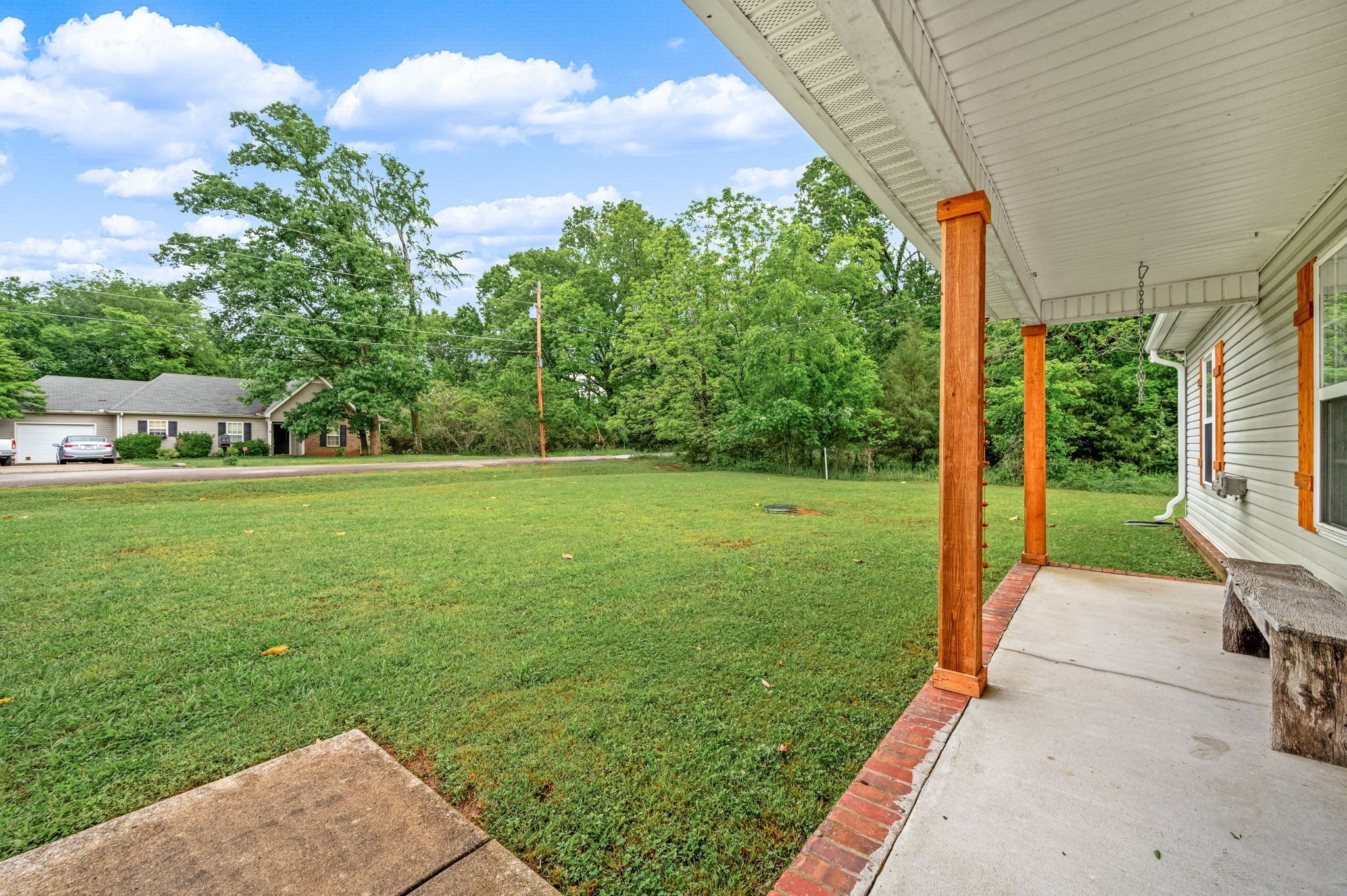 1026 E Mccoury Ln Property Photo 3
