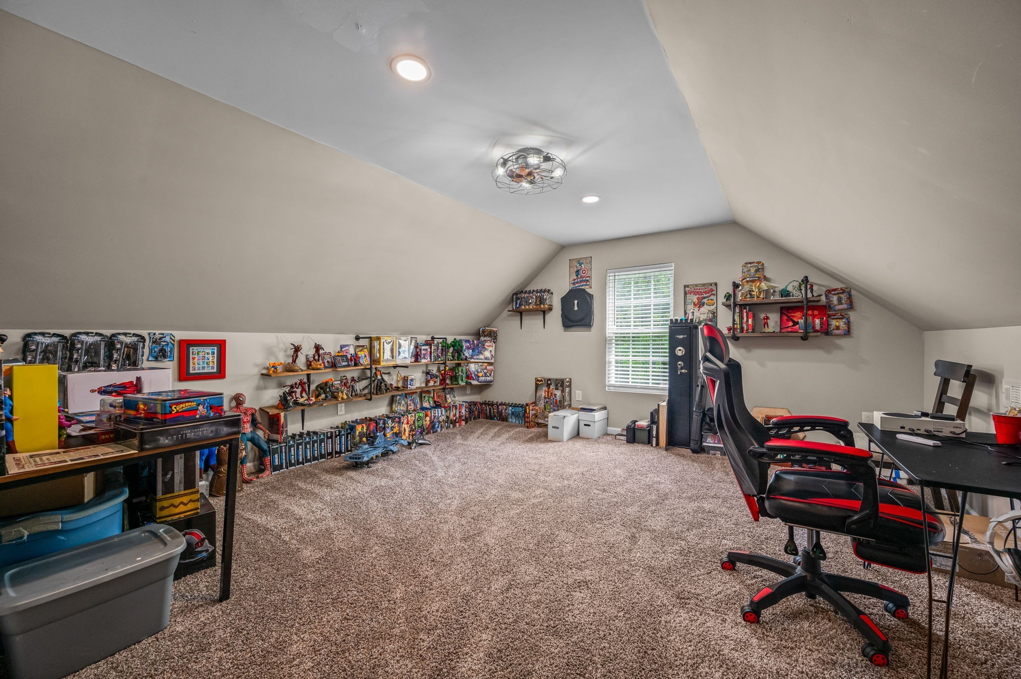 1026 E Mccoury Ln Property Photo 14