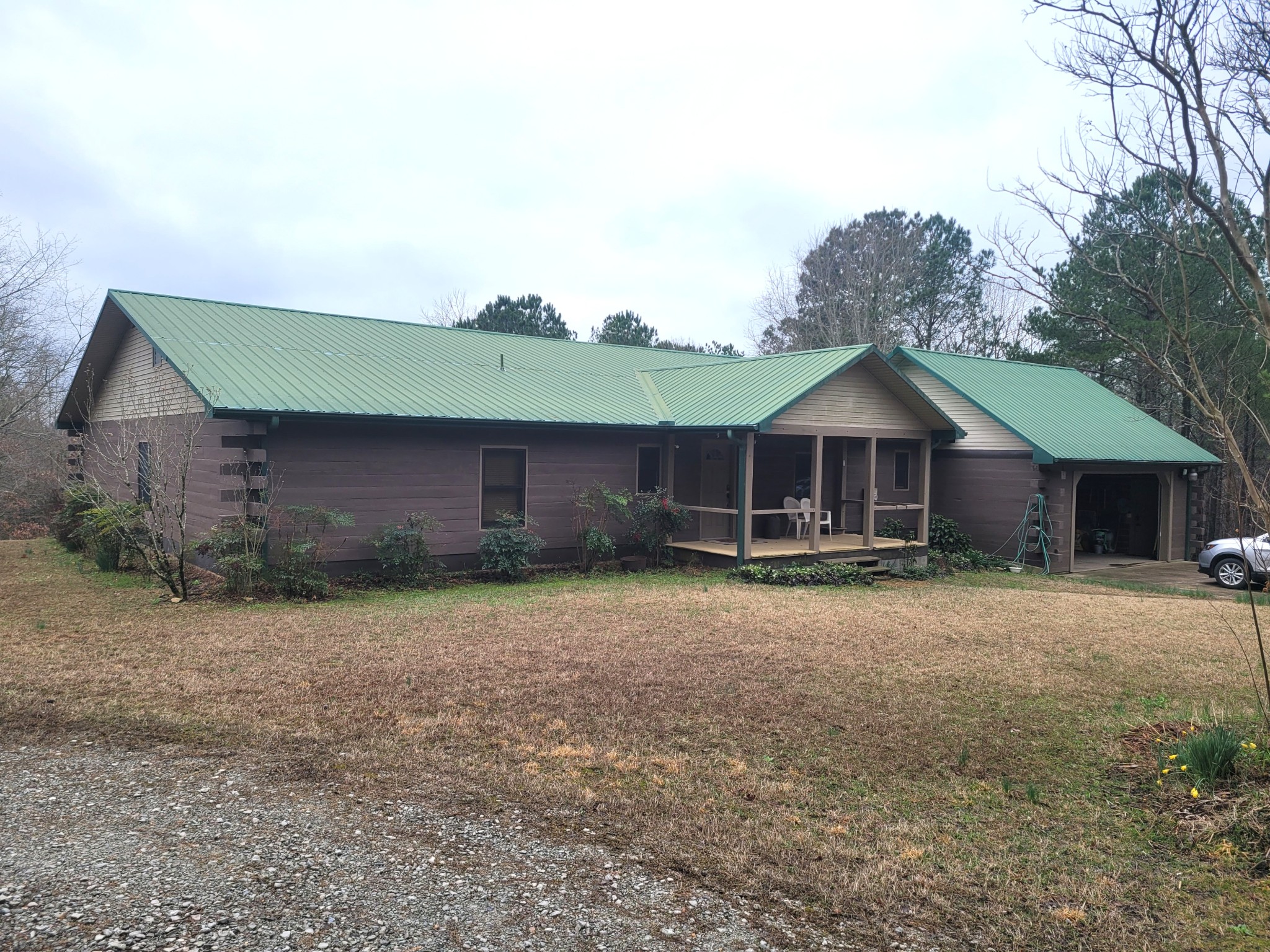 755 Eagle Creek Dr Property Photo